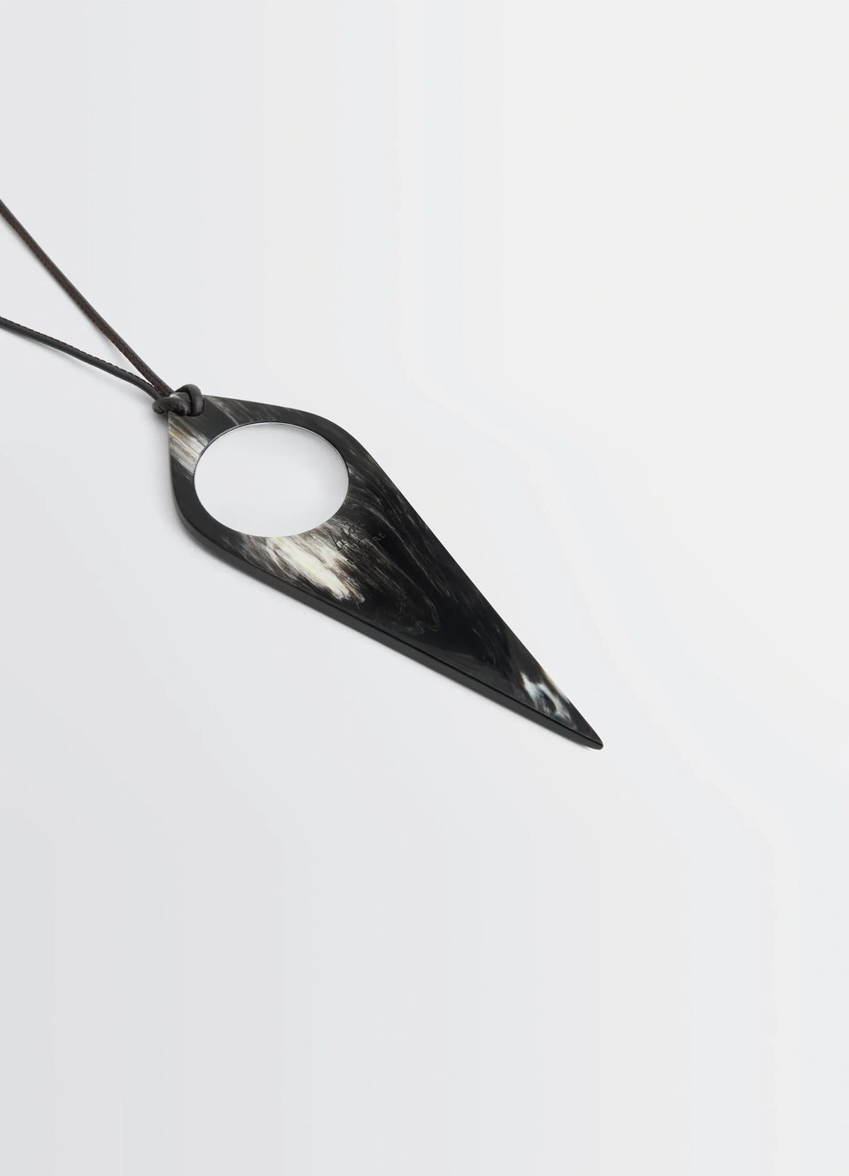 COLLIER LOUPE AUBOCK