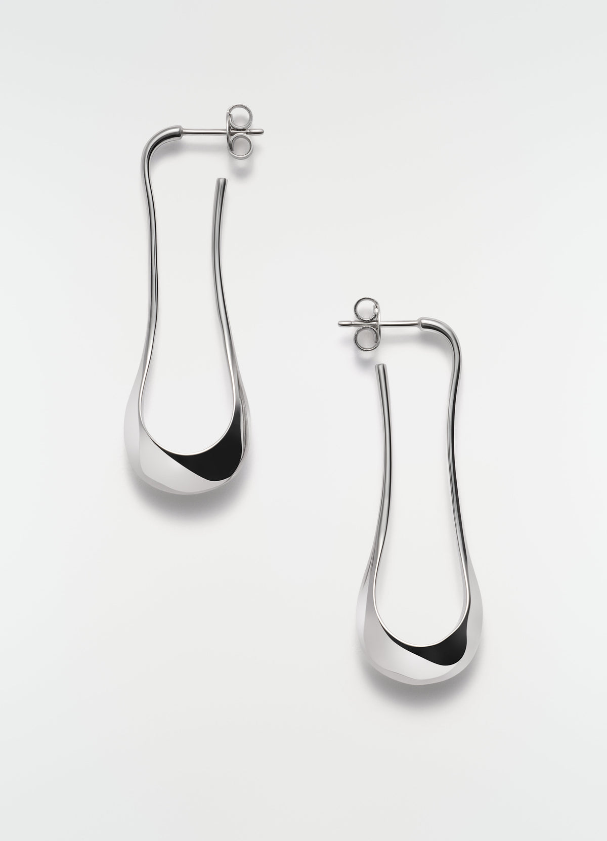 PETITES BOUCLES D'OREILLES PENDANTES EN ARGENT RHODIÉ
