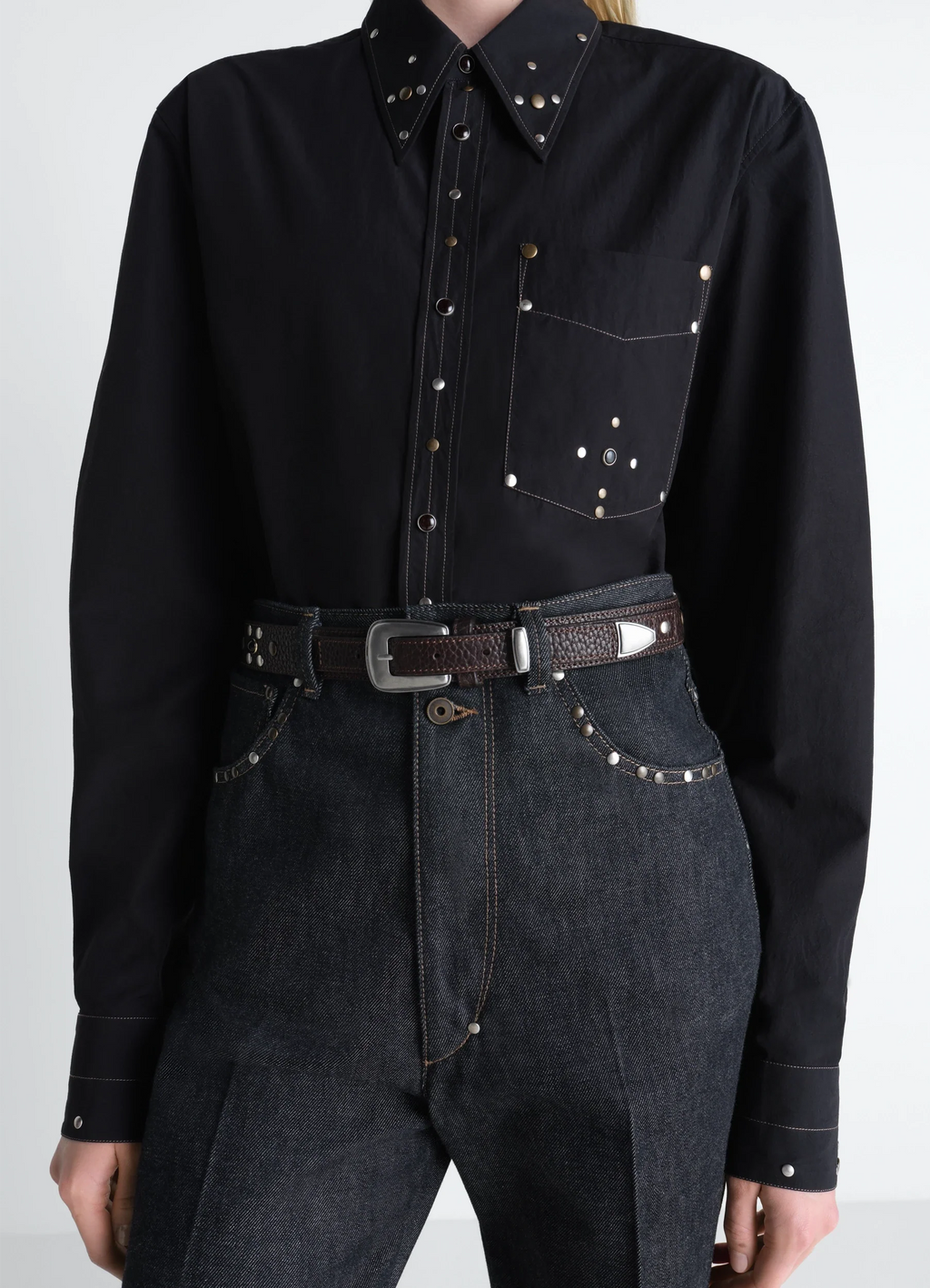 CEINTURE WESTERN À CLOUS 30 MM EN CUIR DE VACHETTE GRAINÉ