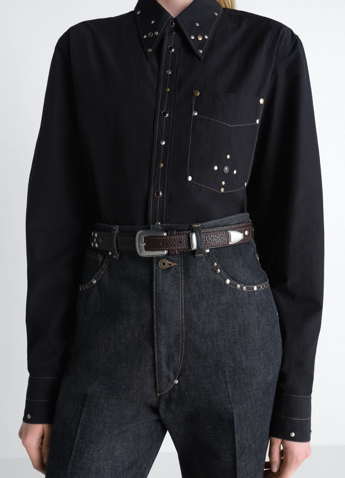 CEINTURE WESTERN À CLOUS 30 MM EN CUIR DE VACHETTE GRAINÉ