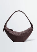 GRAND SAC CROISSANT EN CUIR GRAINÉ SOUPLE