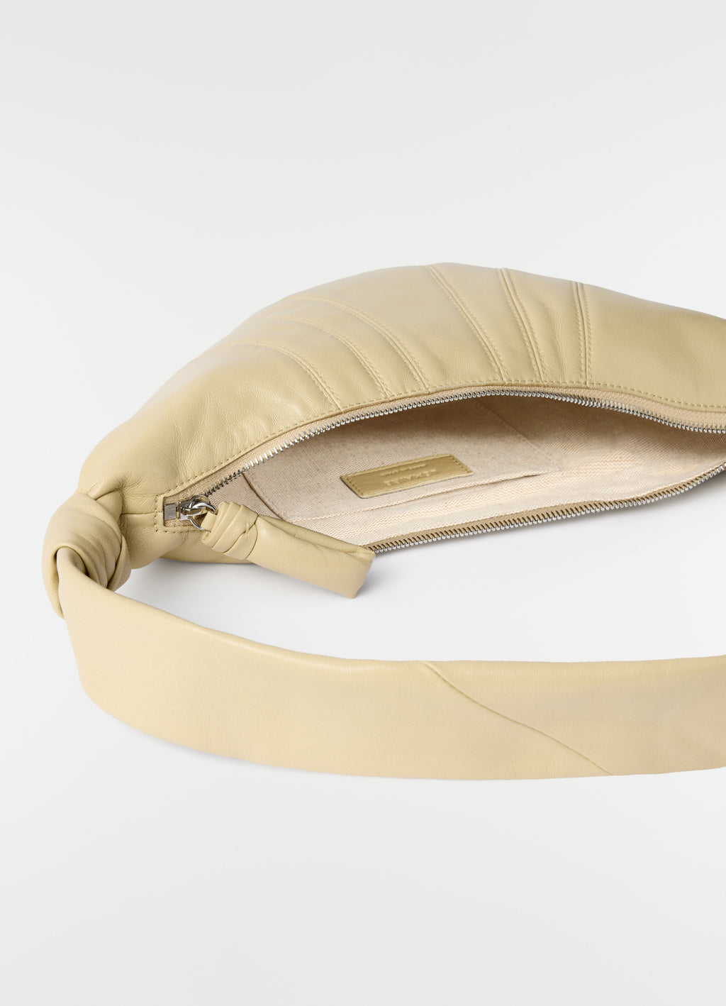 PETIT SAC CROISSANT EN CUIR NAPPÉ SOUPLE