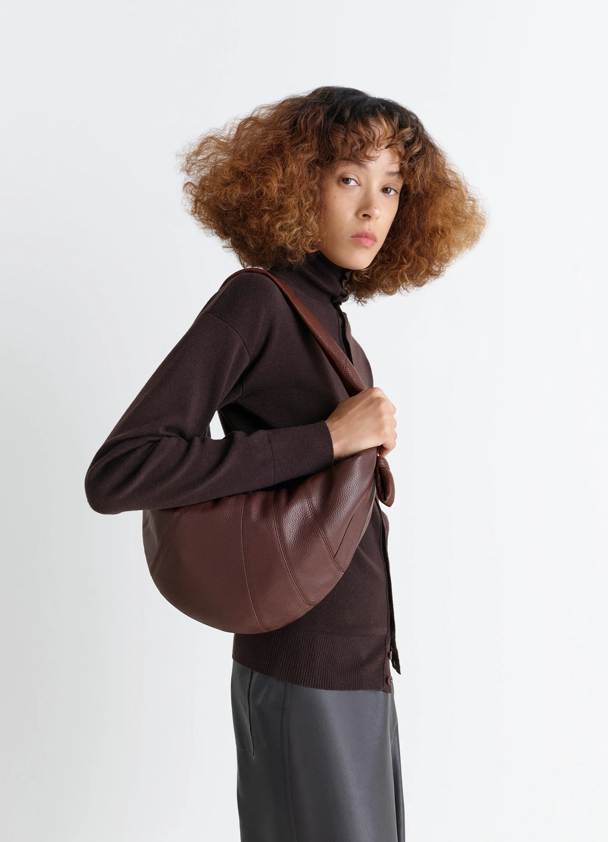 SAC CROISSANT FORTUNE EN CUIR GRAINÉ SOUPLE