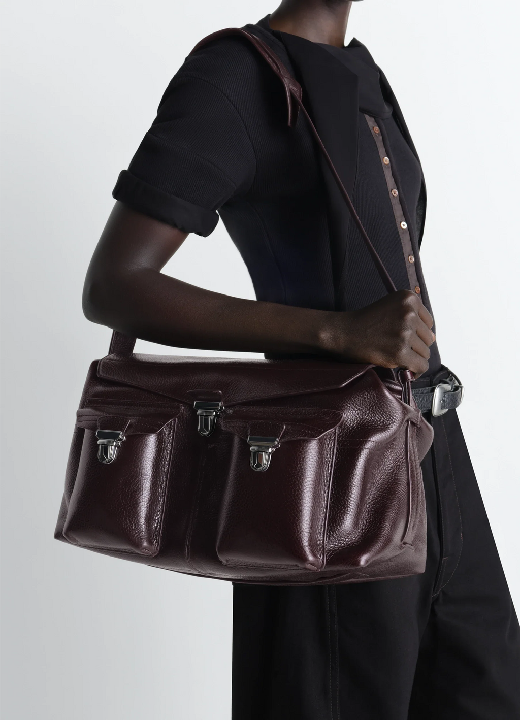 SAC DE WEEK-END EN CUIR VÉGÉTAL VERNIS