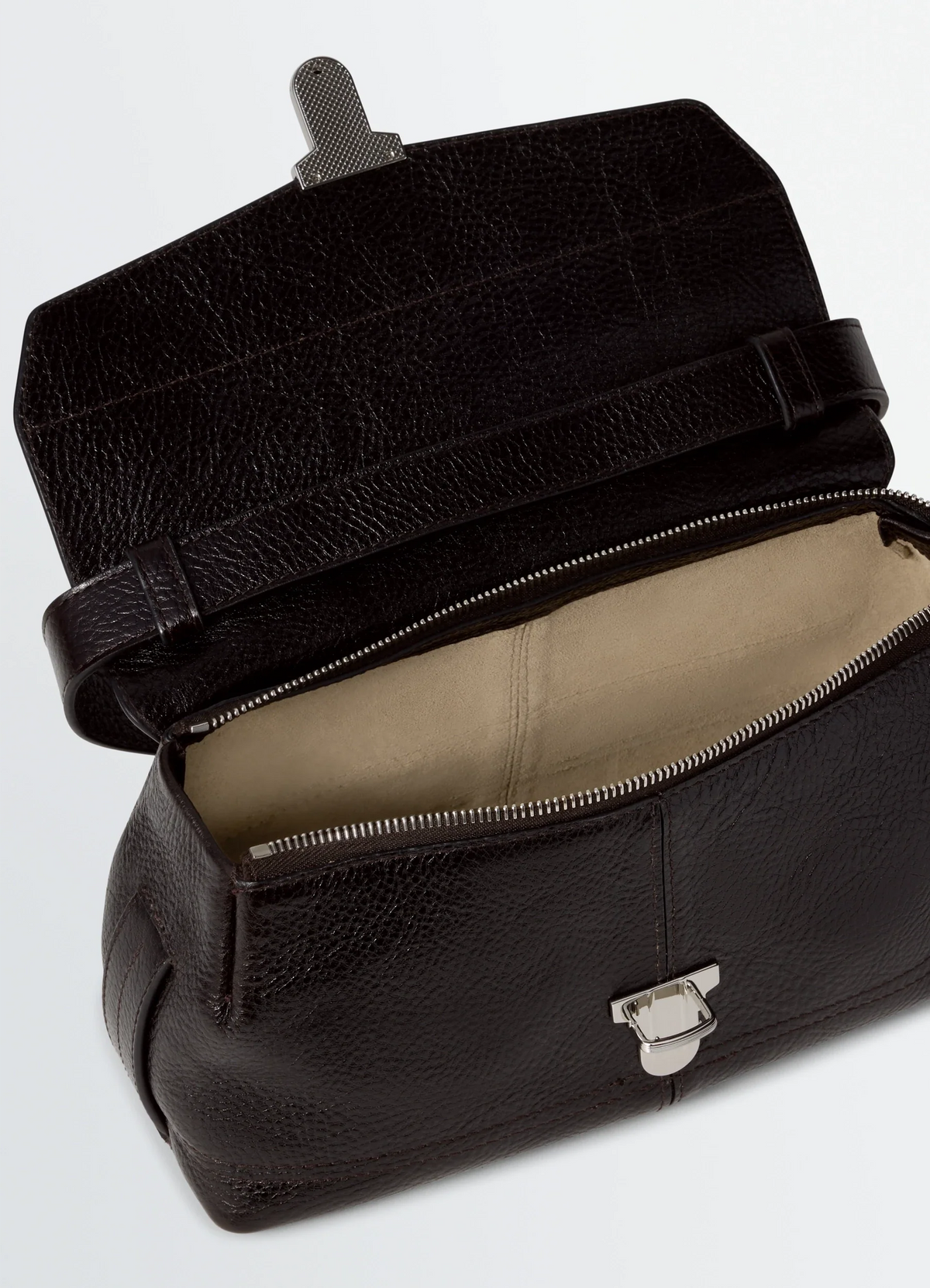 PETIT SAC À ÉQUIPEMENT EN CUIR VÉGÉTAL BRILLANT