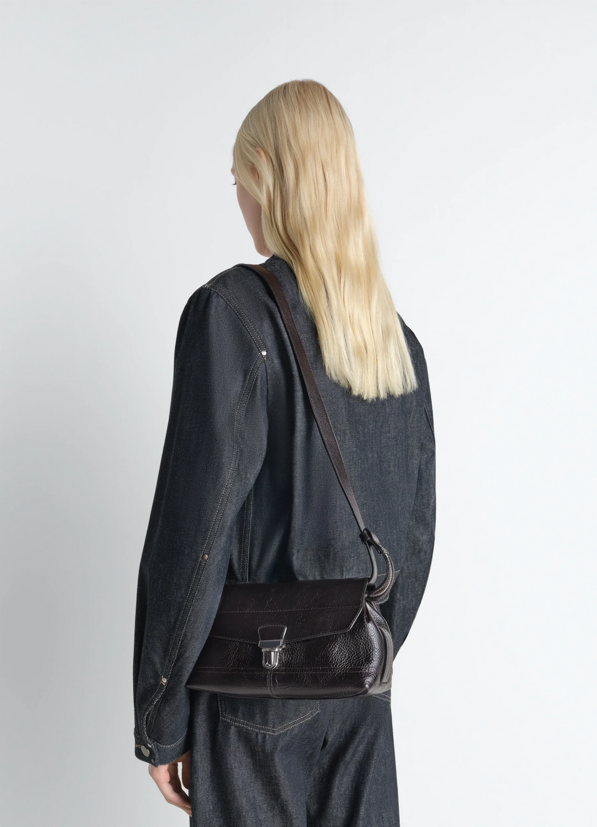 PETIT SAC À ÉQUIPEMENT EN CUIR VÉGÉTAL BRILLANT