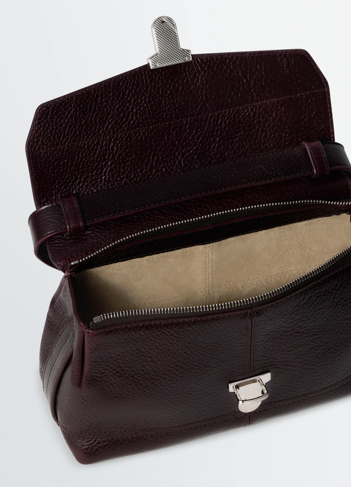 PETIT SAC À ÉQUIPEMENT EN CUIR VÉGÉTAL BRILLANT