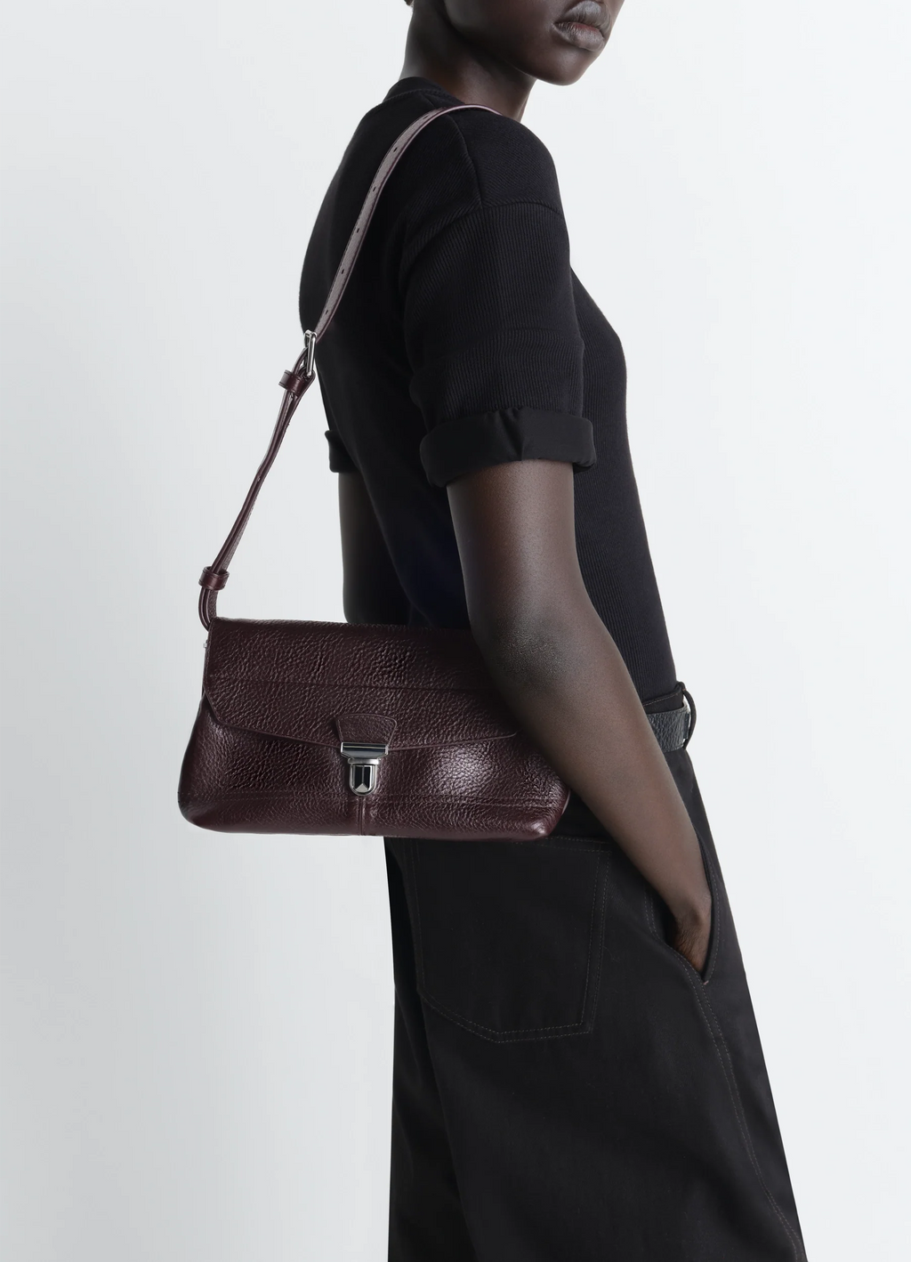 PETIT SAC À ÉQUIPEMENT EN CUIR VÉGÉTAL BRILLANT