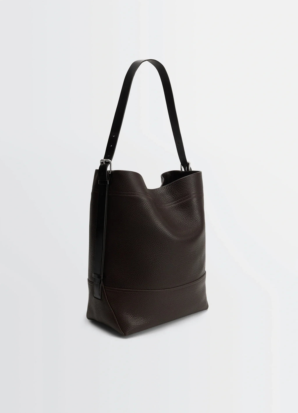 BELTED TOTE BAG IN GRAINED COW LEAHER