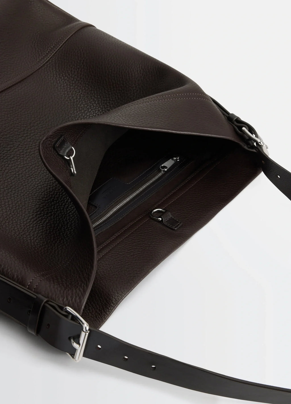 BELTED TOTE BAG IN GRAINED COW LEAHER