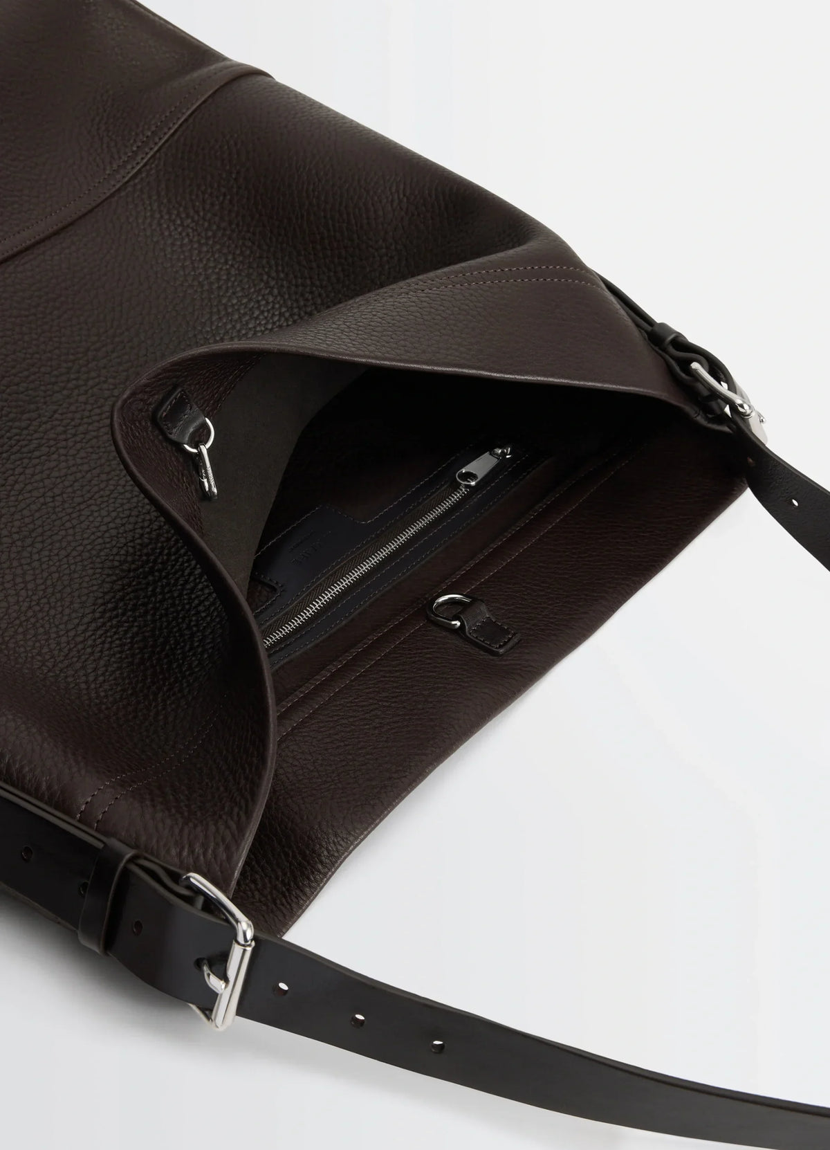 BELTED TOTE BAG IN GRAINED COW LEAHER