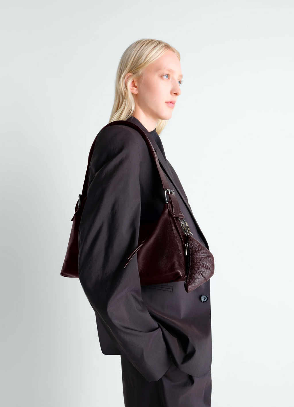 SAC BAGUETTE CEINTURÉ EN CUIR PAPER LUX