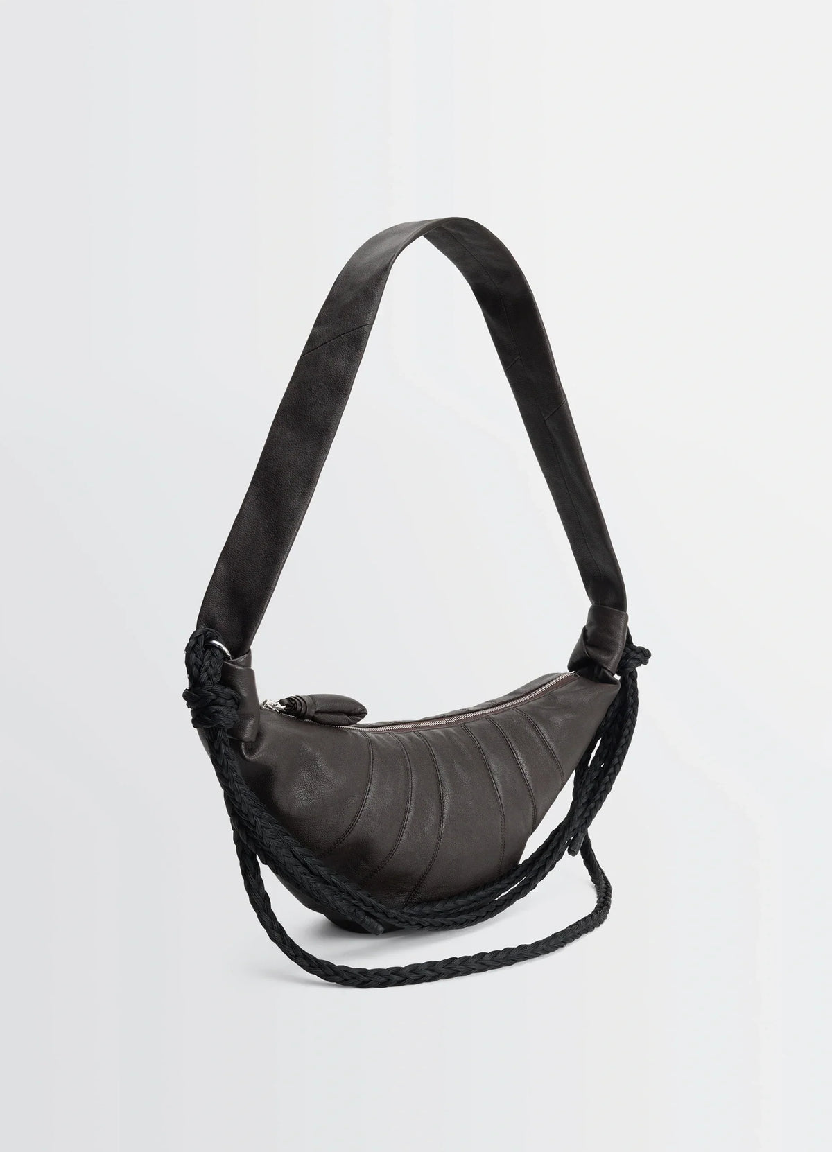 SAC CROISSANT MOYEN TRESSÉ EN CUIR DE BUFFLE GRAINÉ