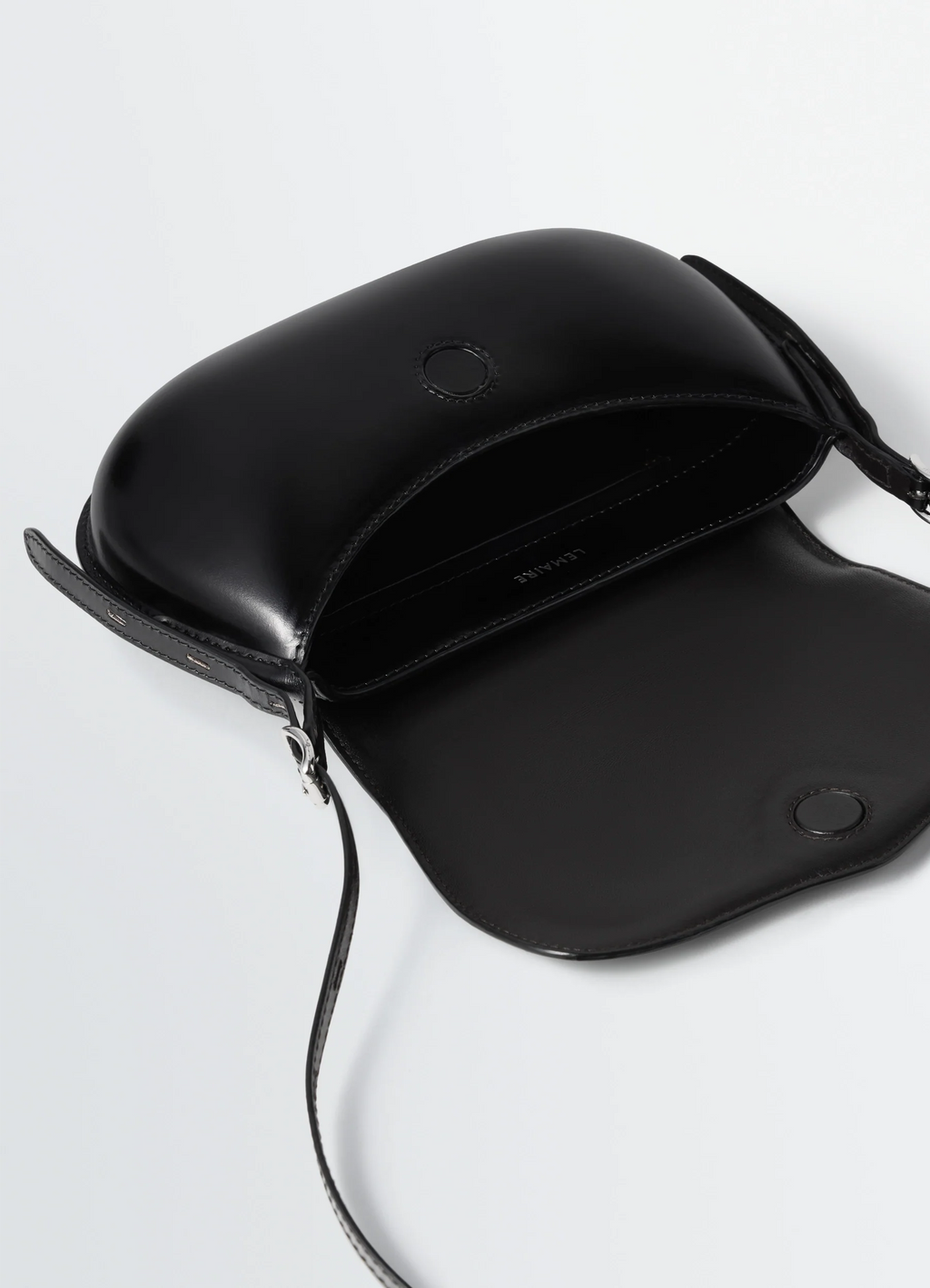 SAC BANANE EN CUIR DE VACHETTE PATINÉ