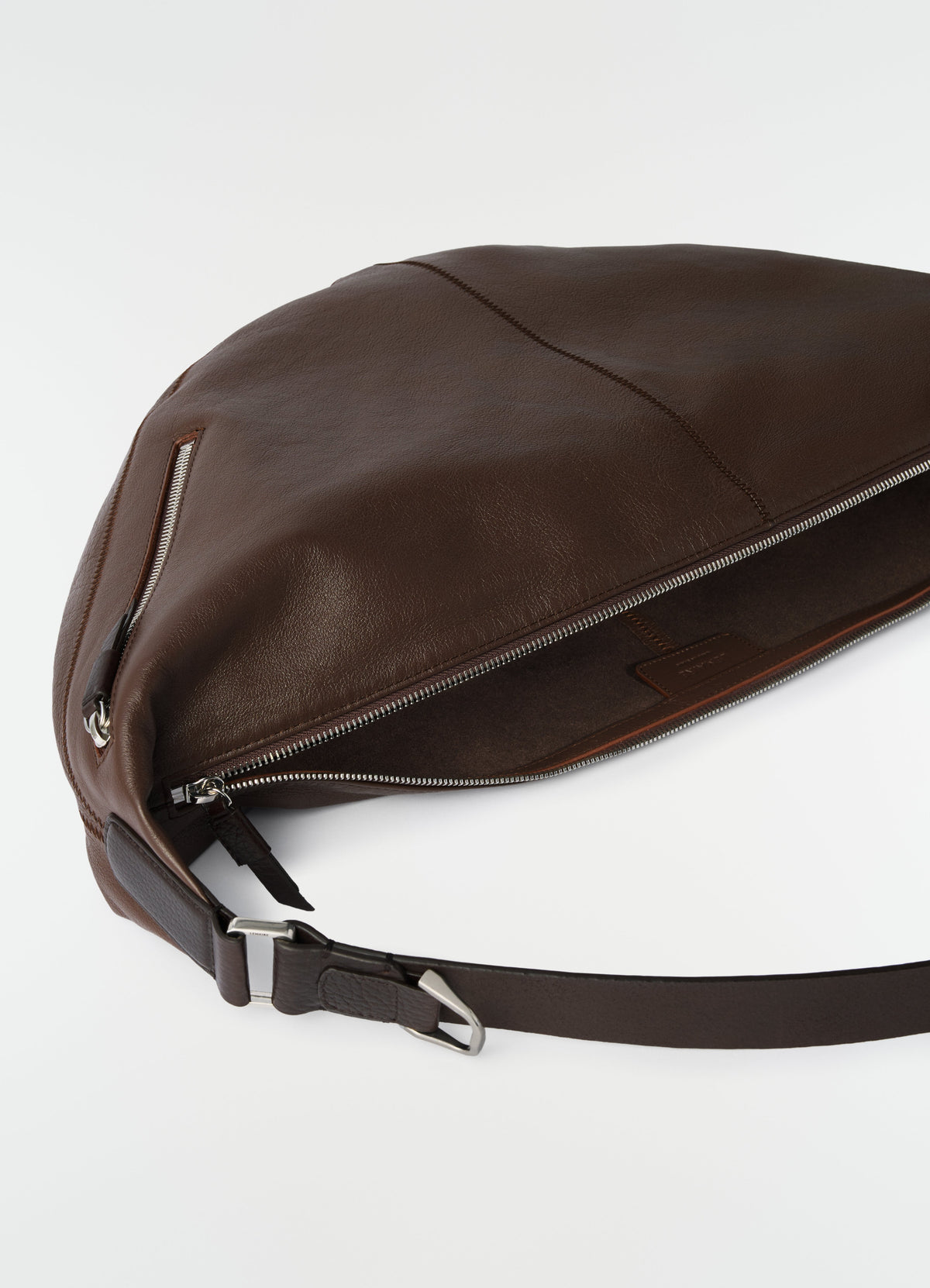 QUIVER CLIP BAG IN GRAINED BUFFALO LEATHER