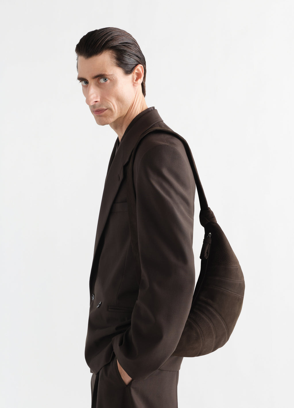 SAC CROISSANT MOYEN EN CUIR NUBUCK D'ALPAGA