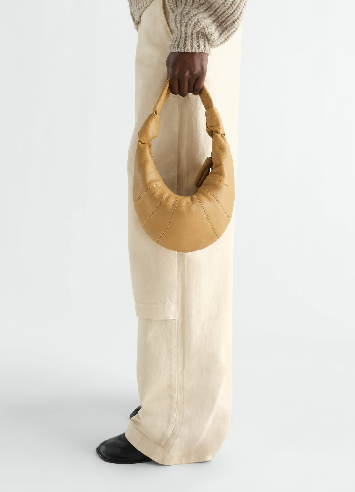 MINI SAC CROISSANT FORTUNE EN CUIR DE CHÈVRE