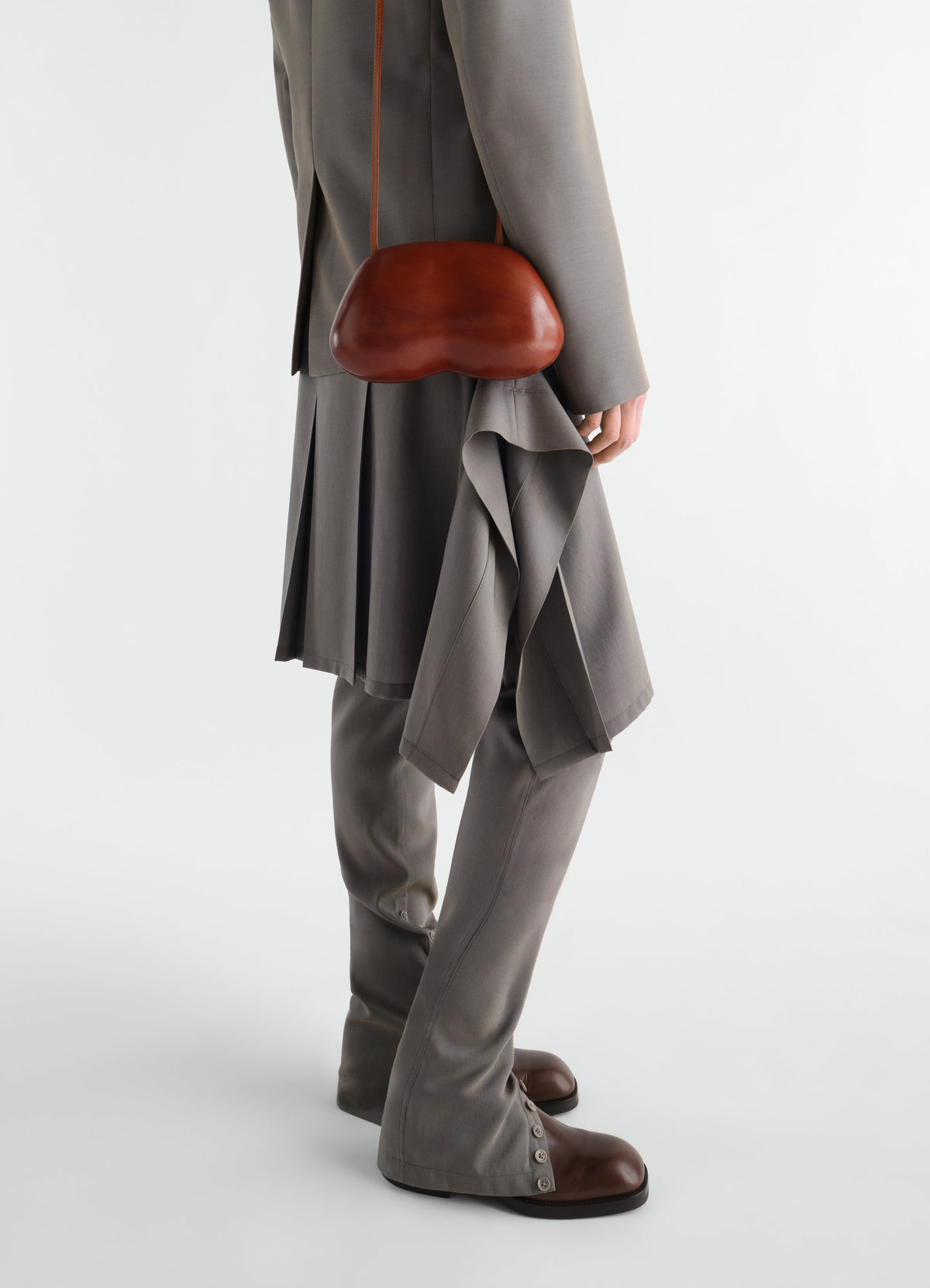 FESSES CLUTCH IN BABY CALFSKIN LEATHER