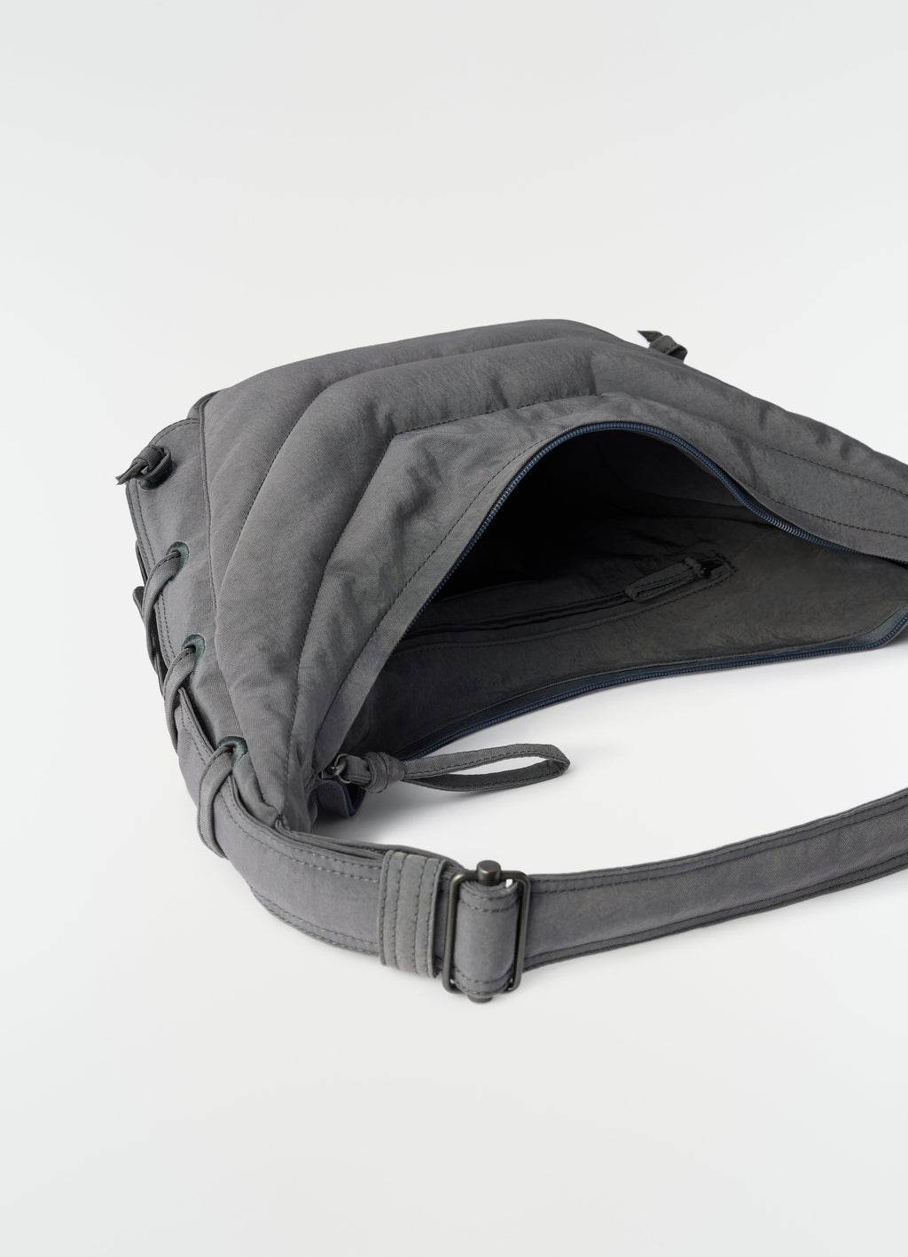 SMALL SOFT GAME BAG IN WATER REPELLENT NYLON CANVAS