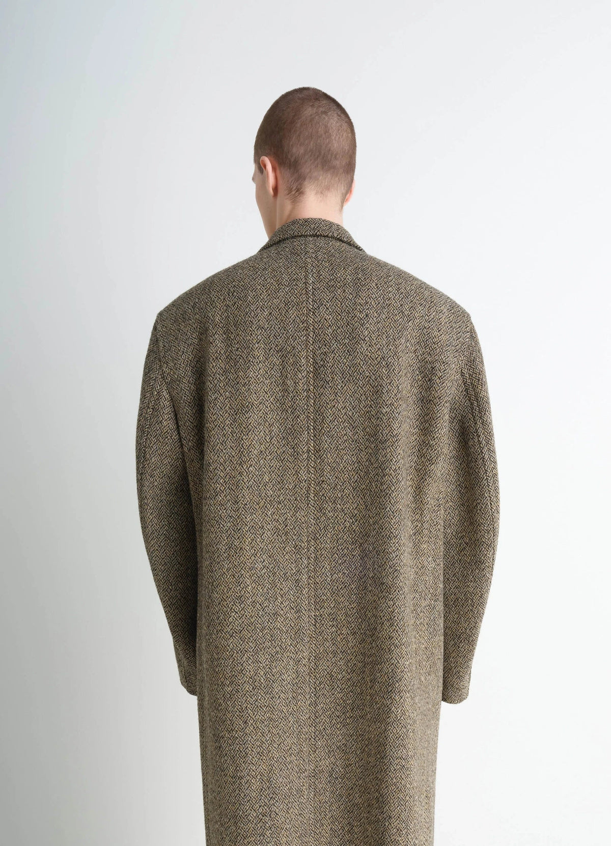 CHESTERFIELD COAT IN HARRIS TWEED HERRINGBONE