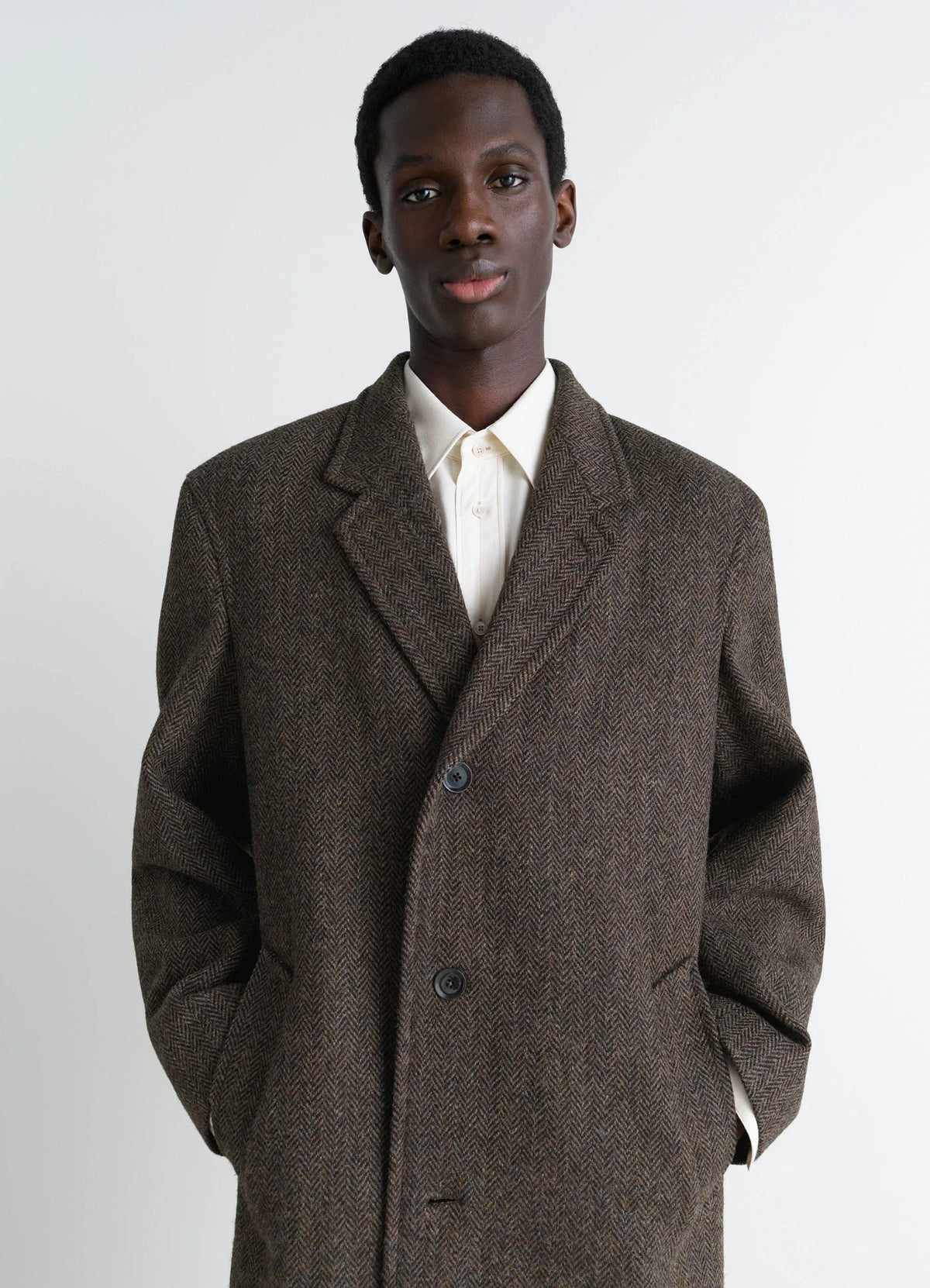 CHESTERFIELD COAT IN HARRIS TWEED HERRINGBONE