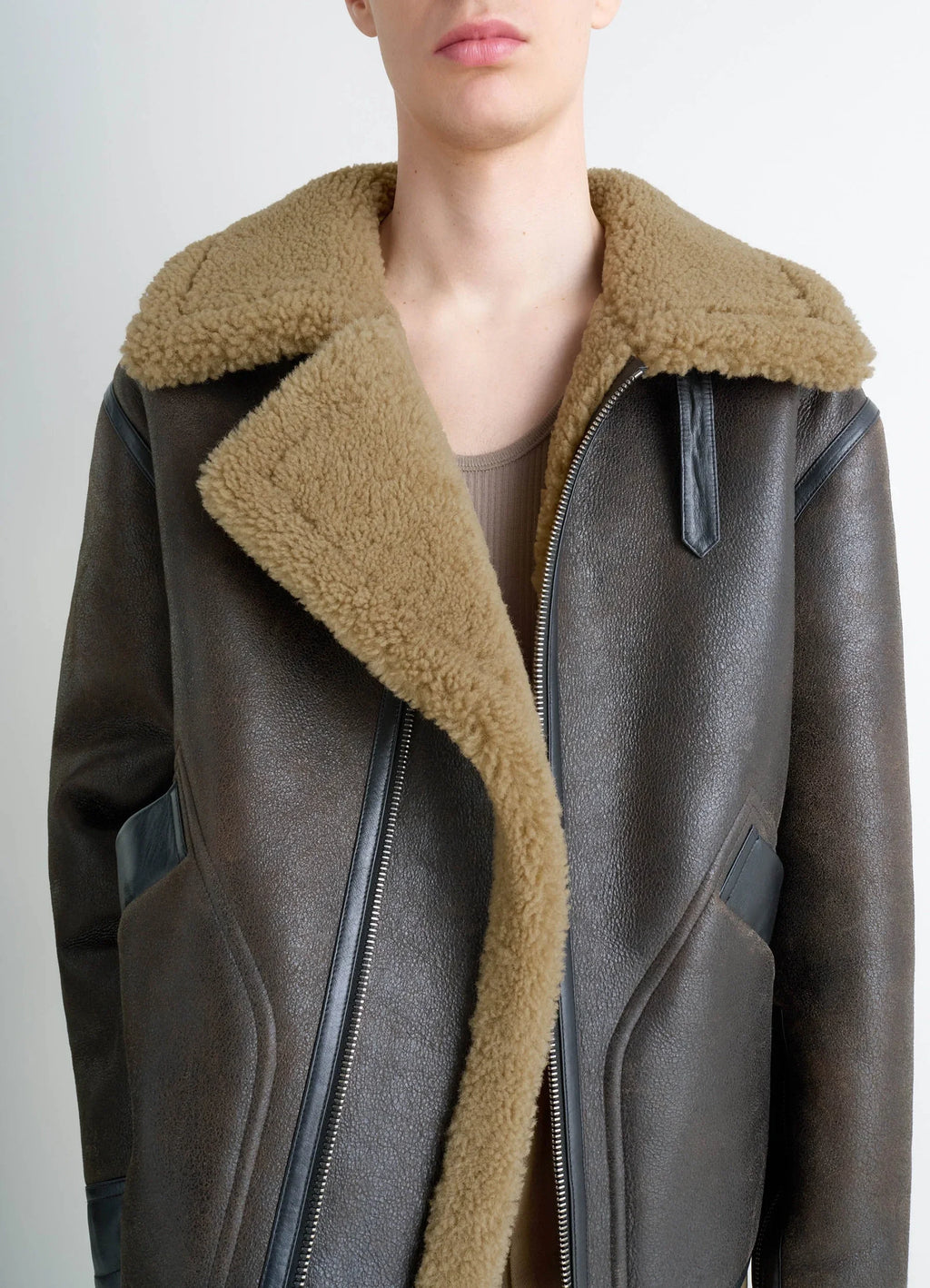 MANTEAU EN PEAU LAINÉE