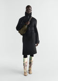 MANTEAU PORTEFEUILLE AJUSTÉ EN LAINE ET ALPAGA FEUTRÉS