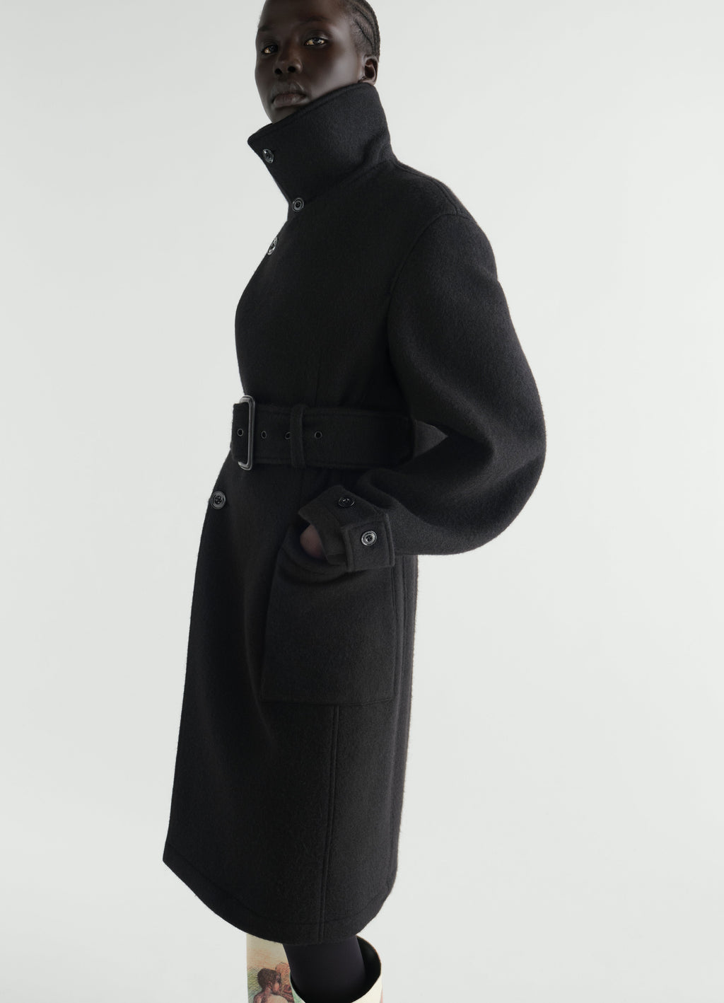 MANTEAU PORTEFEUILLE AJUSTÉ EN LAINE ET ALPAGA FEUTRÉS