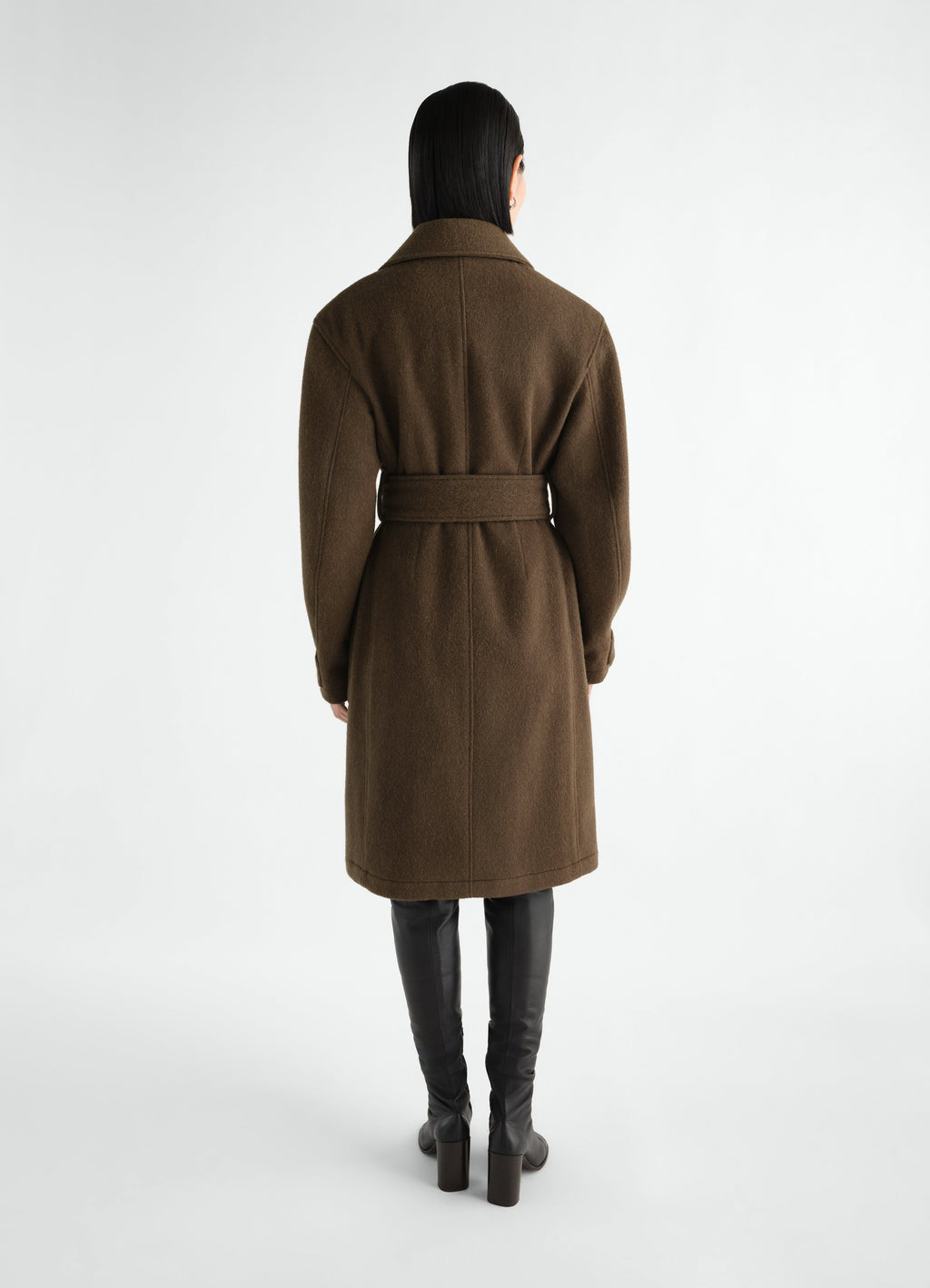 MANTEAU PORTEFEUILLE AJUSTÉ EN LAINE ET ALPAGA FEUTRÉS