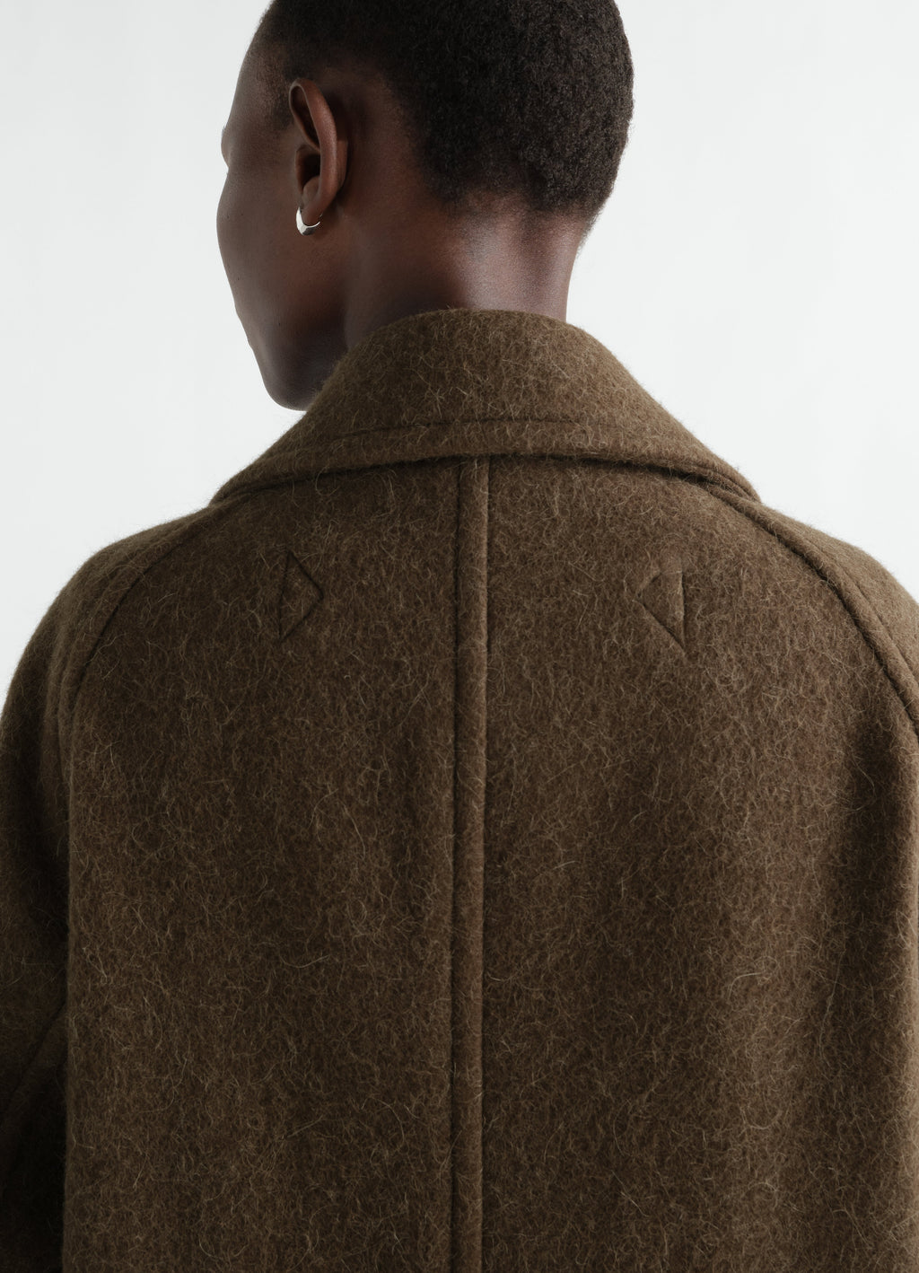 MANTEAU CROISÉ SOUPLE EN LAINE ET ALPAGA FEUTRÉS