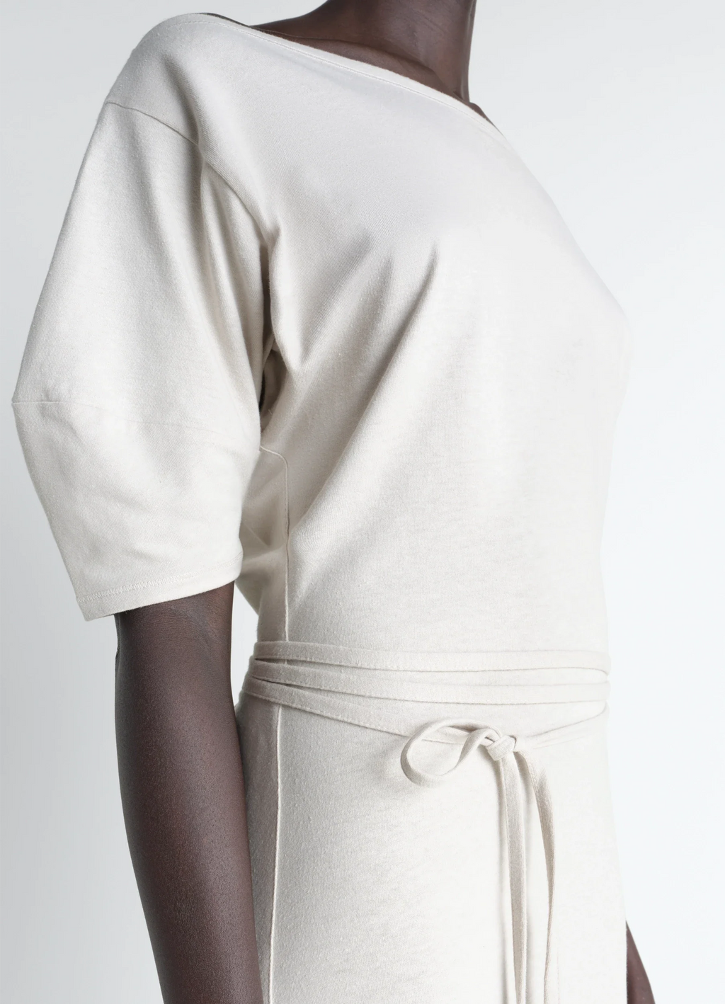 ROBE ÉPAULES DÉCOUVERTES EN JERSEY DE COTON ET LIN ÉPAIS