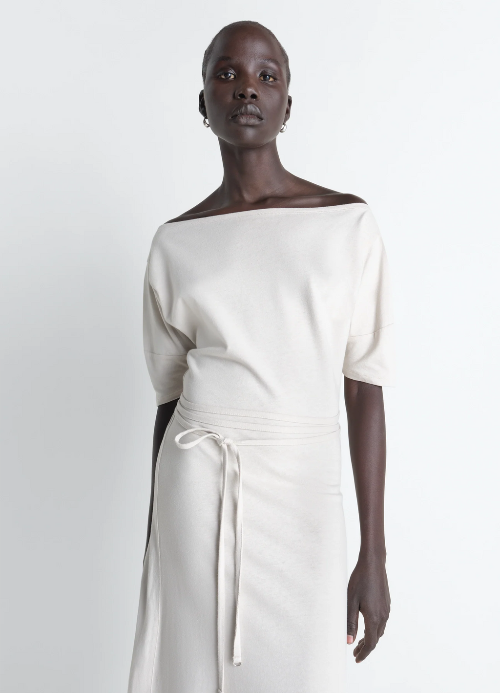 ROBE ÉPAULES DÉCOUVERTES EN JERSEY DE COTON ET LIN ÉPAIS