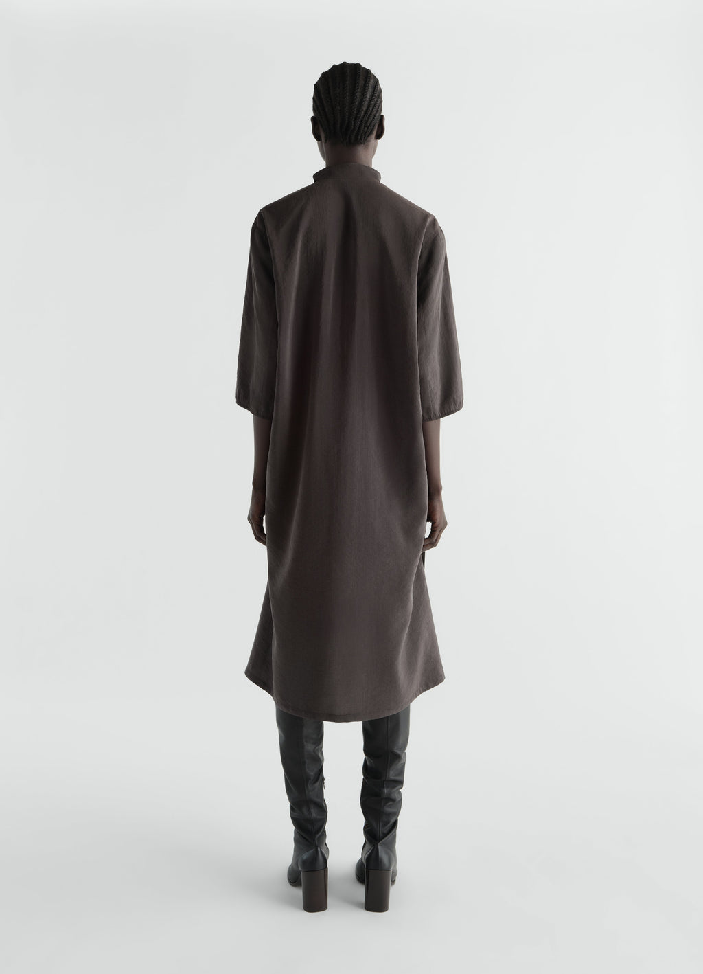 SOFT COLLAR DRESS IN DRY SILK