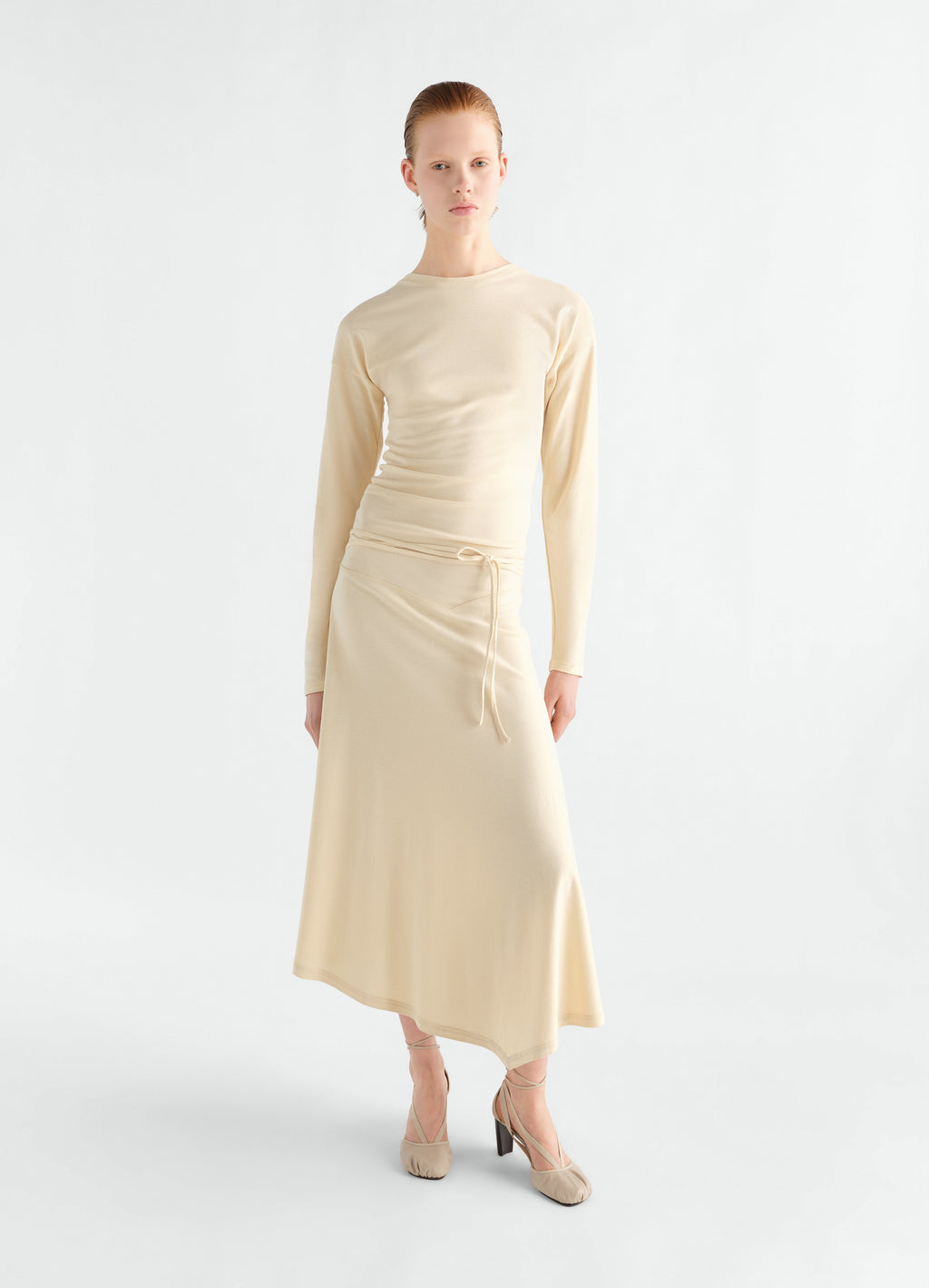 ROBE FLUIDE À MANCHES LONGUES EN JERSEY CRÊPE SOYEUX