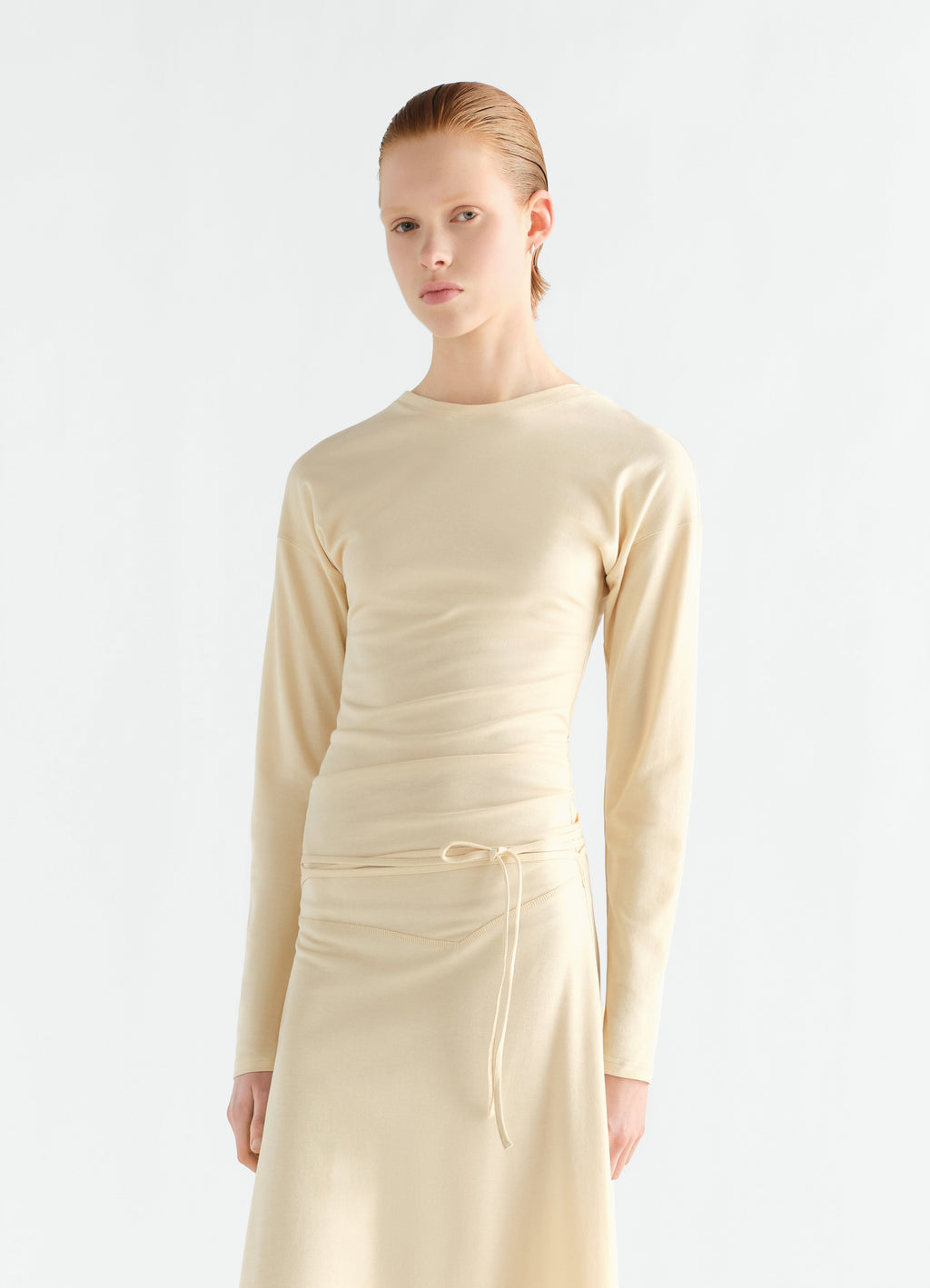 ROBE FLUIDE À MANCHES LONGUES EN JERSEY CRÊPE SOYEUX