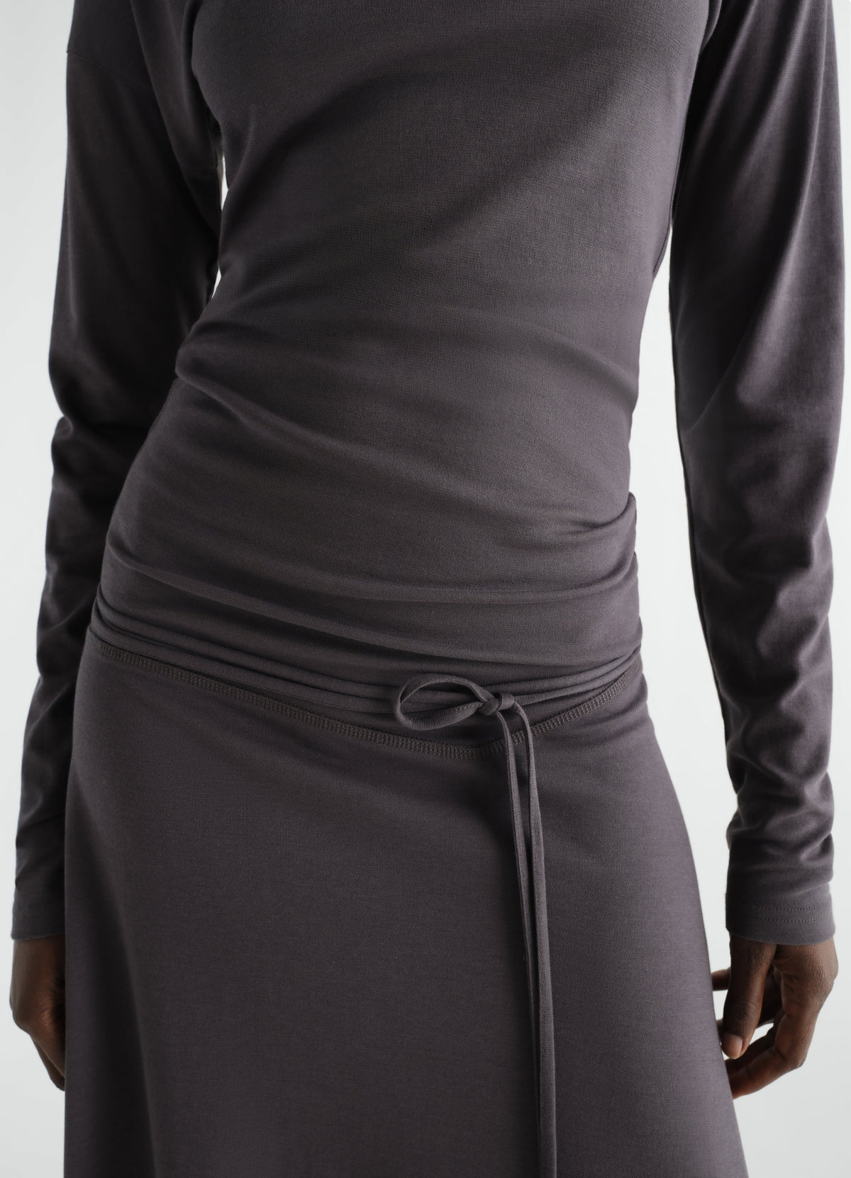 LONG SLEEVE FLUID DRESS IN SILKY CREPE JERSEY