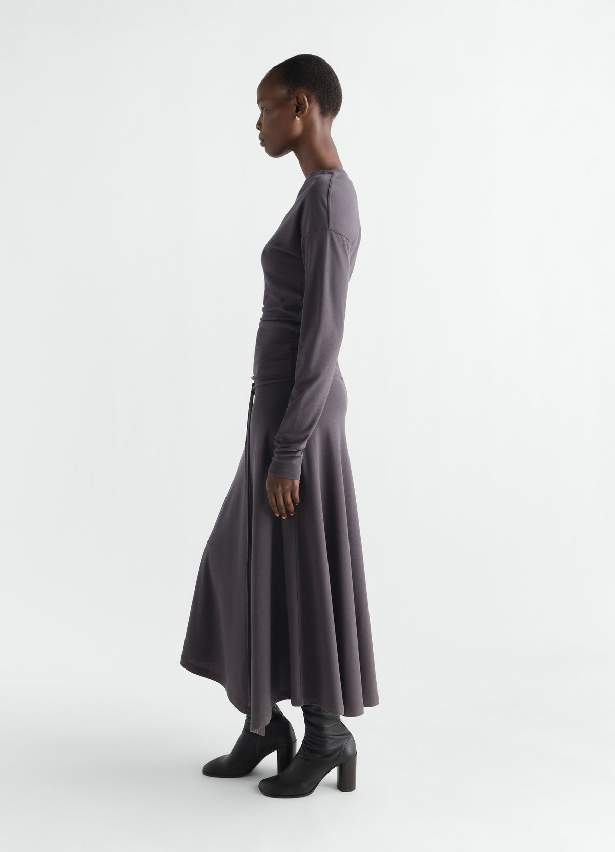 LONG SLEEVE FLUID DRESS IN SILKY CREPE JERSEY