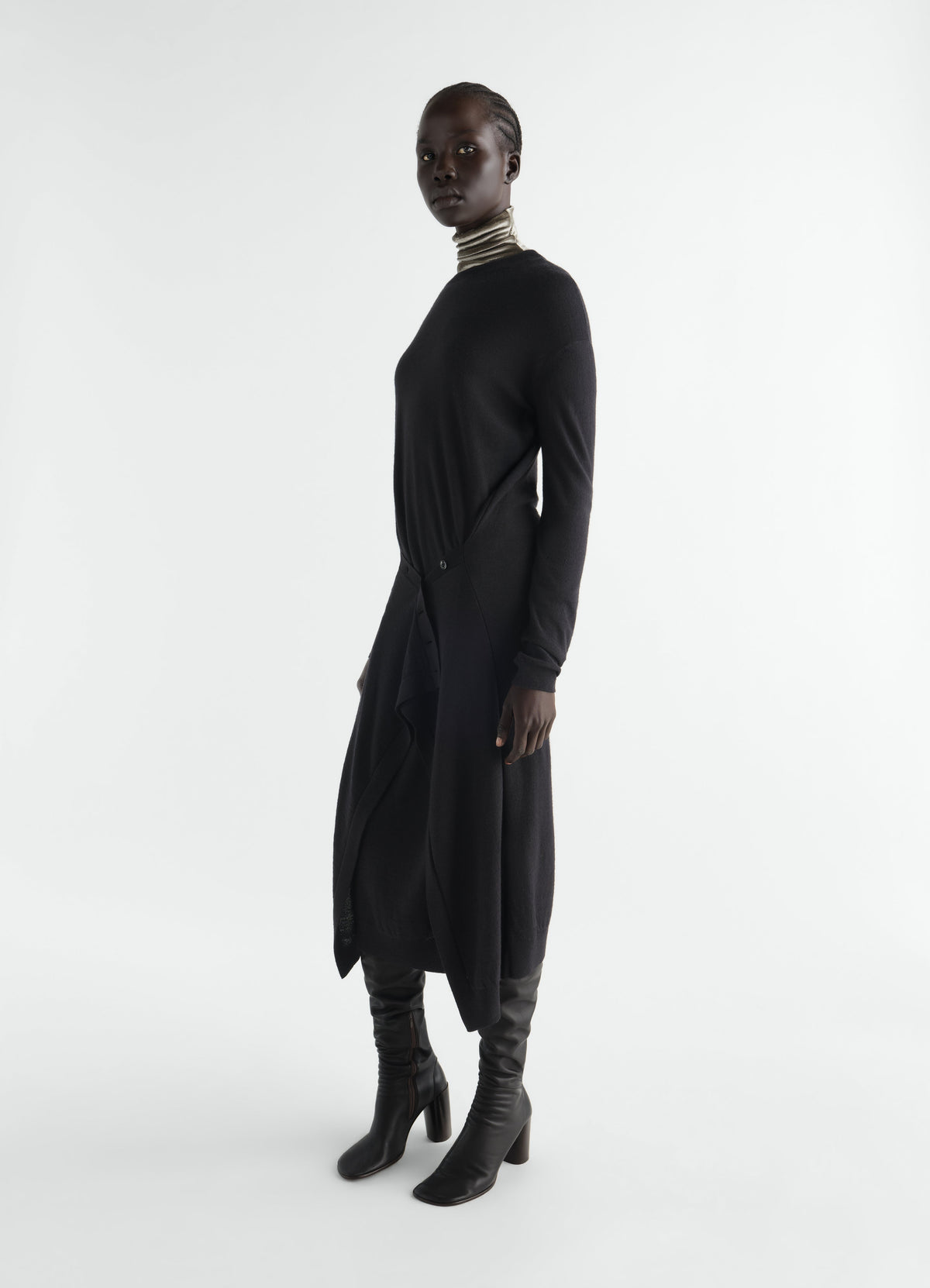BUTTONED DRESS IN MERINO BLEND