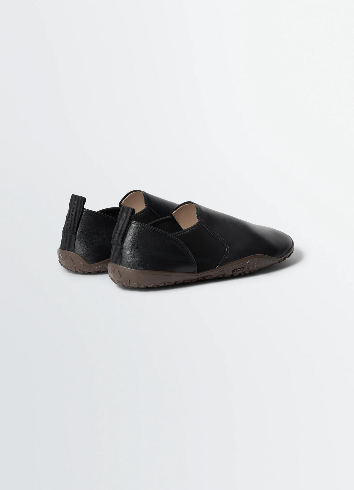 VIBRAM GLOVE SLIP ON IN SHINY NAPPA LAMB LEATHER