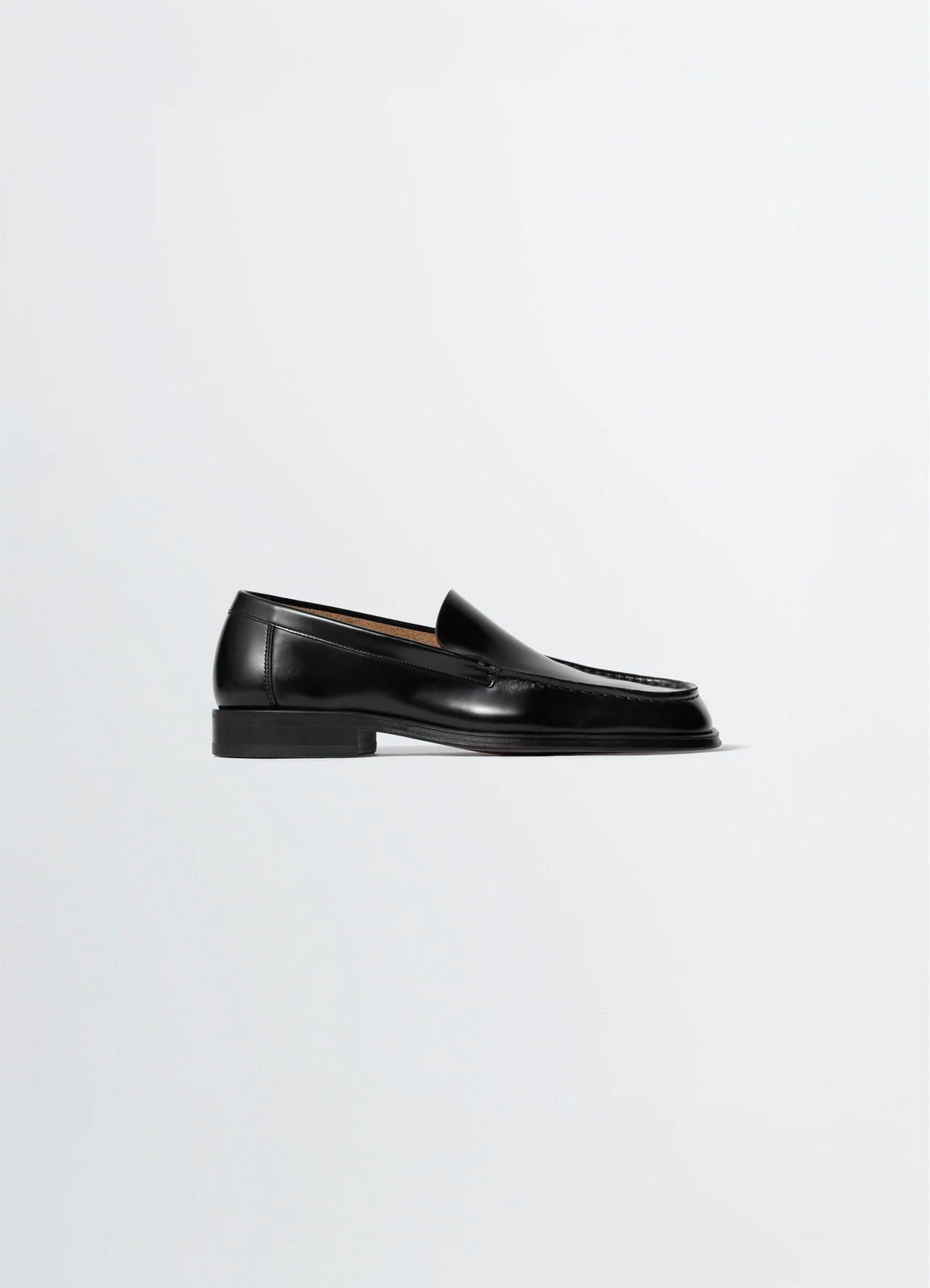 LOAFER IN SHINY CALFSKIN LEATHER