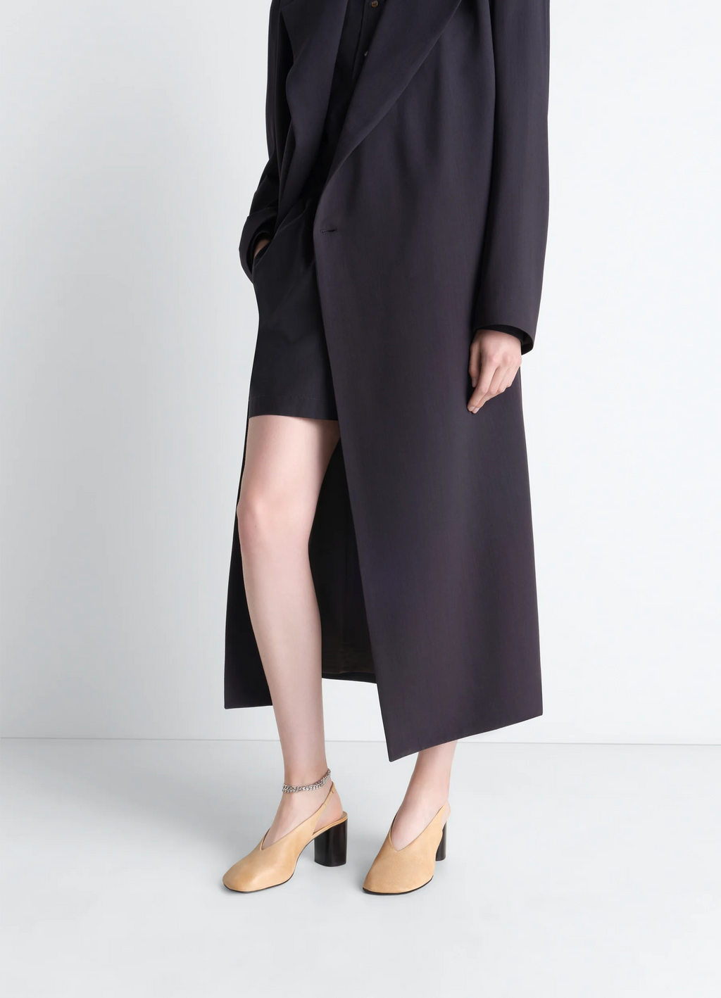 GLOVE SLINGBACK PUMPS 80 MM HEEL IN WASHED BUFFALO LEATHER