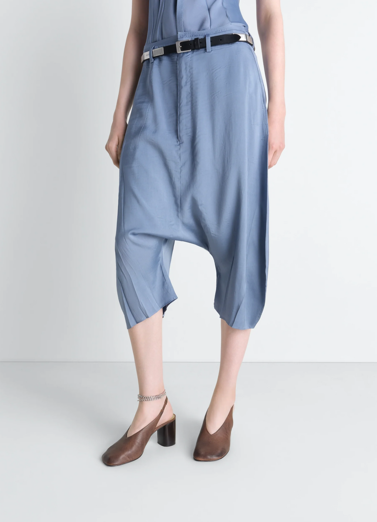 GLOVE SLINGBACK PUMPS 80 MM HEEL IN WASHED BUFFALO LEATHER