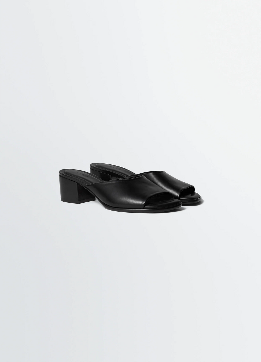 SQUARE-HEELED MULES 55 MM IN GLOSSY VEGETABLE LEATHER
