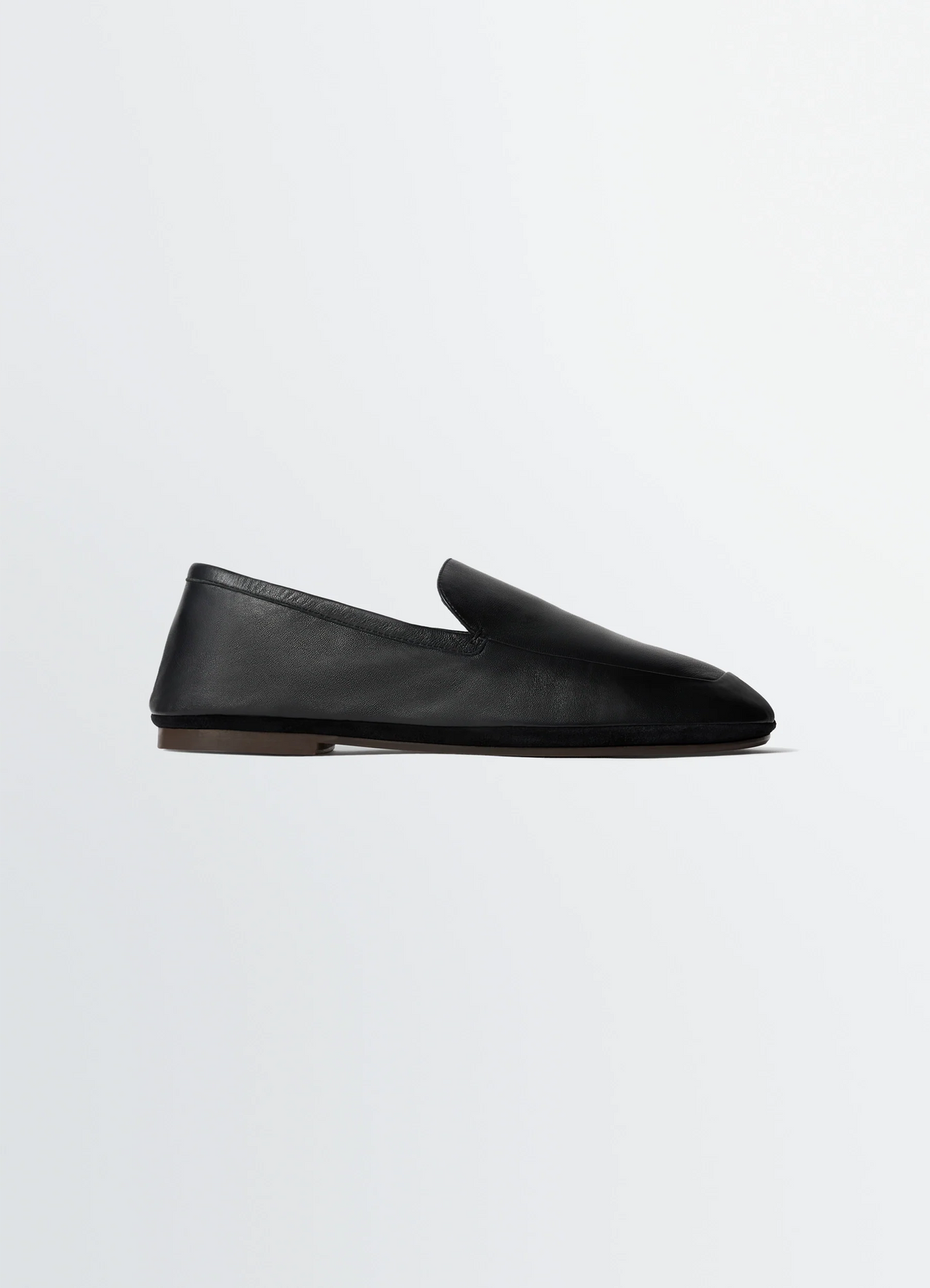 OUTDOOR SLIPPERS IN SHINY NAPPA LAMB LEATHER