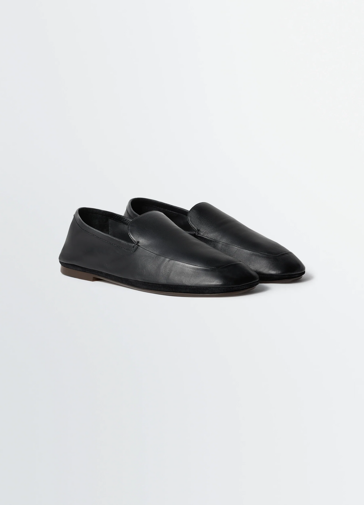 OUTDOOR SLIPPERS IN SHINY NAPPA LAMB LEATHER