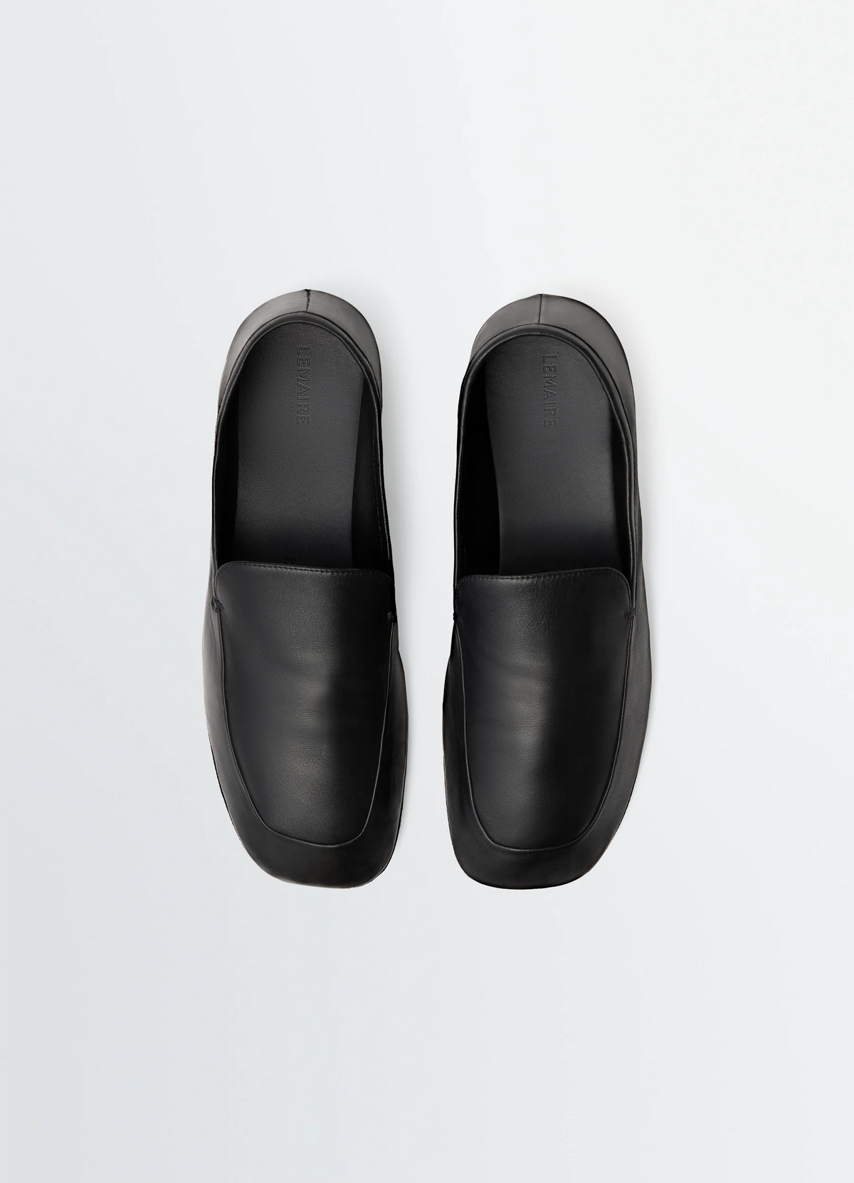 OUTDOOR SLIPPERS IN SHINY NAPPA LAMB LEATHER