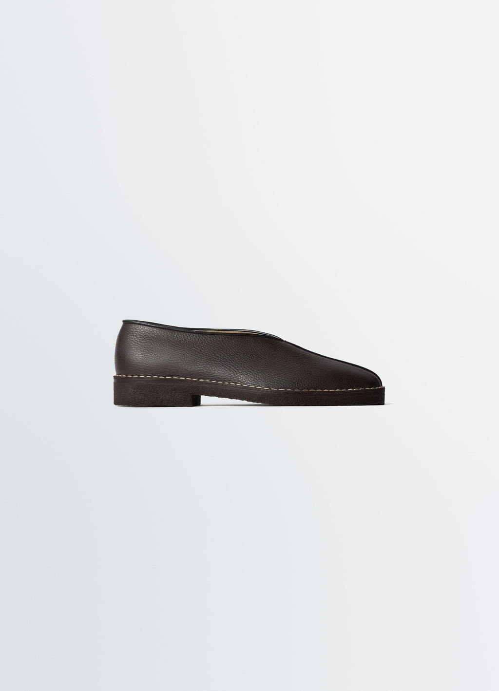 PIPED CREPE SLIPPERS IN GRAINED COW LEAHER