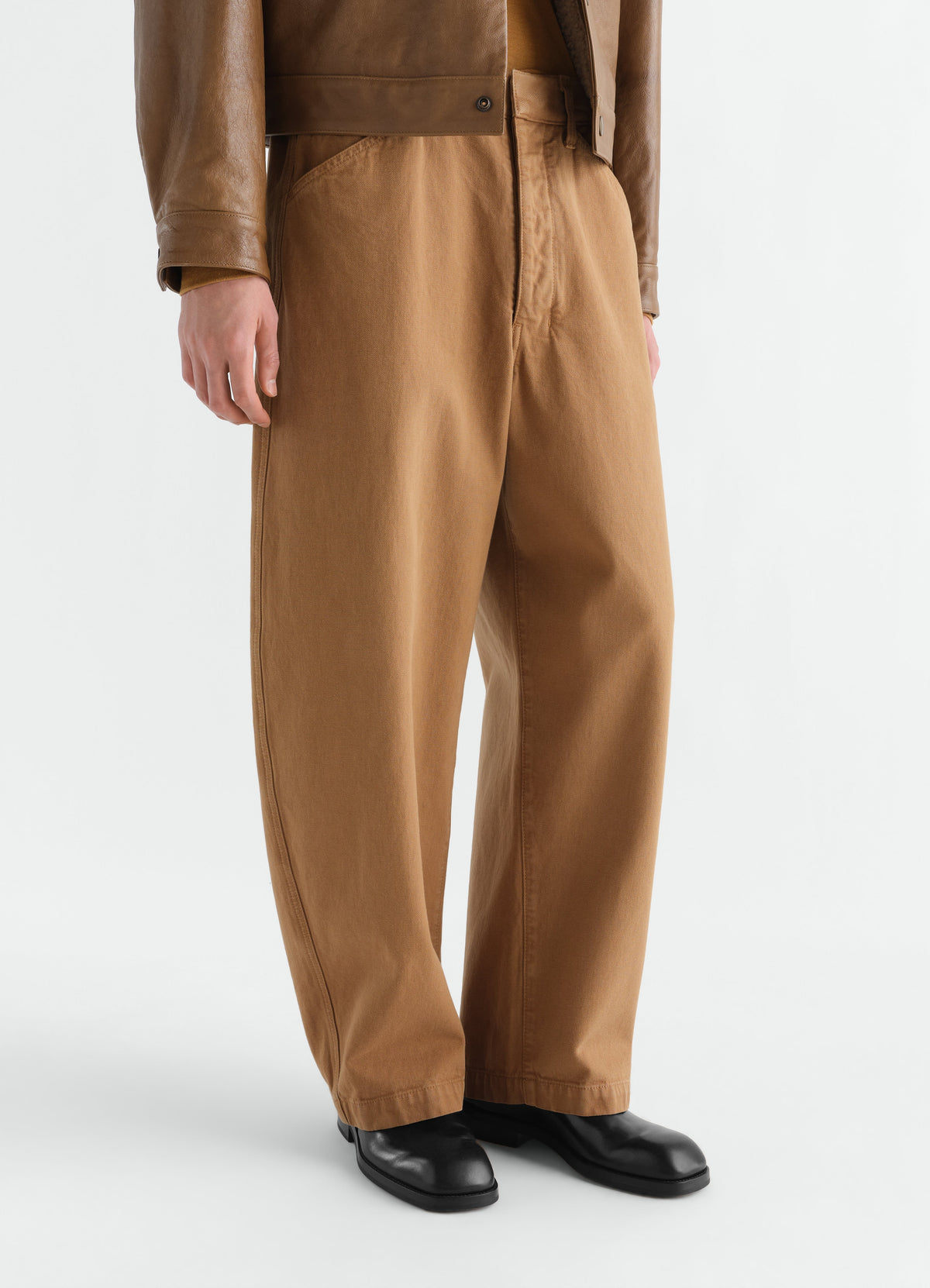 FORMAL SLIP ON IN SHINY VEGETABLE LEATHER