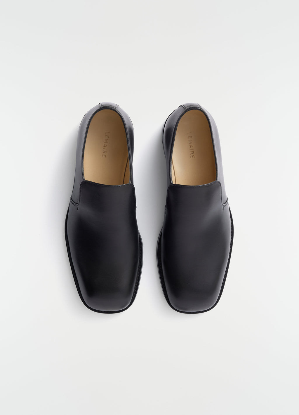 MOCASSIN HABILLÉ EN CUIR VÉGÉTAL BRILLANT