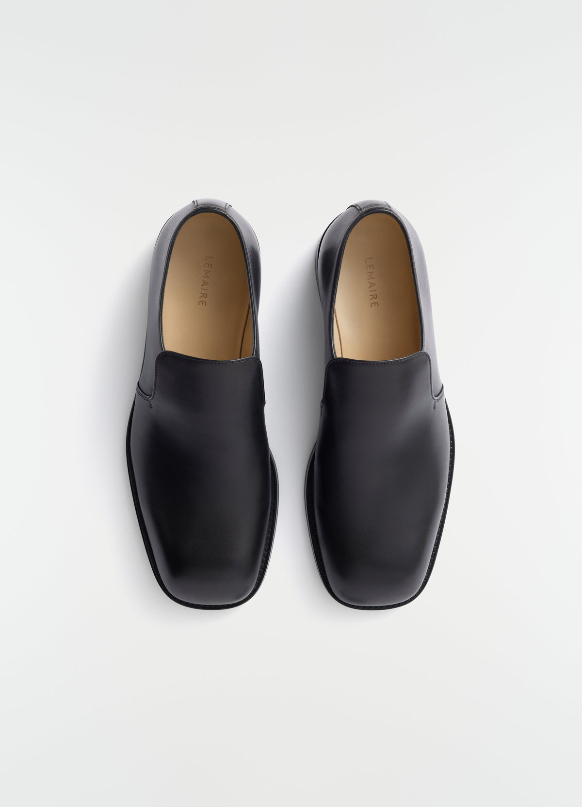 FORMAL SLIP ON IN SHINY VEGETABLE LEATHER